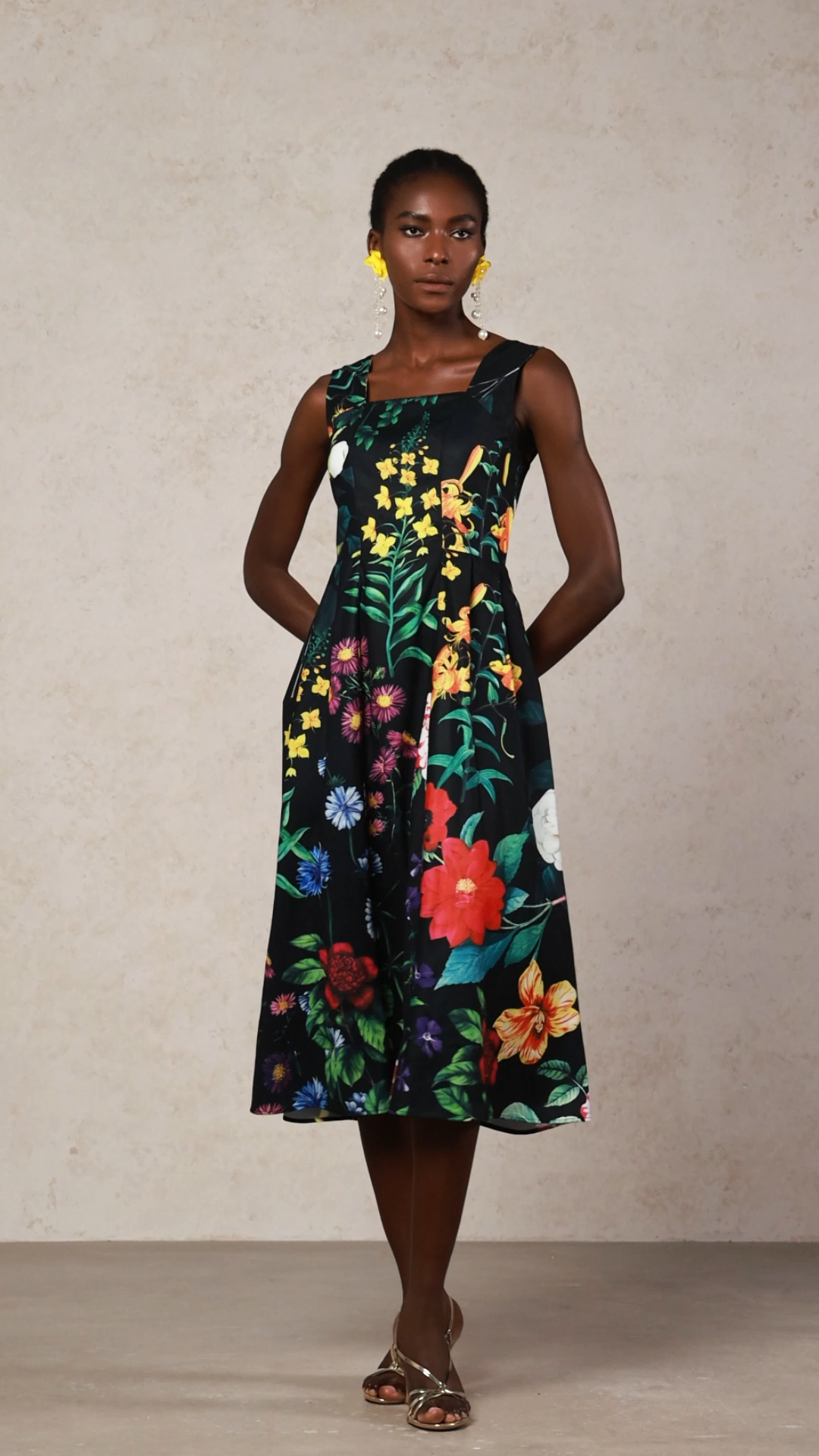 Roseau Floral Printed Halter Midi Dress