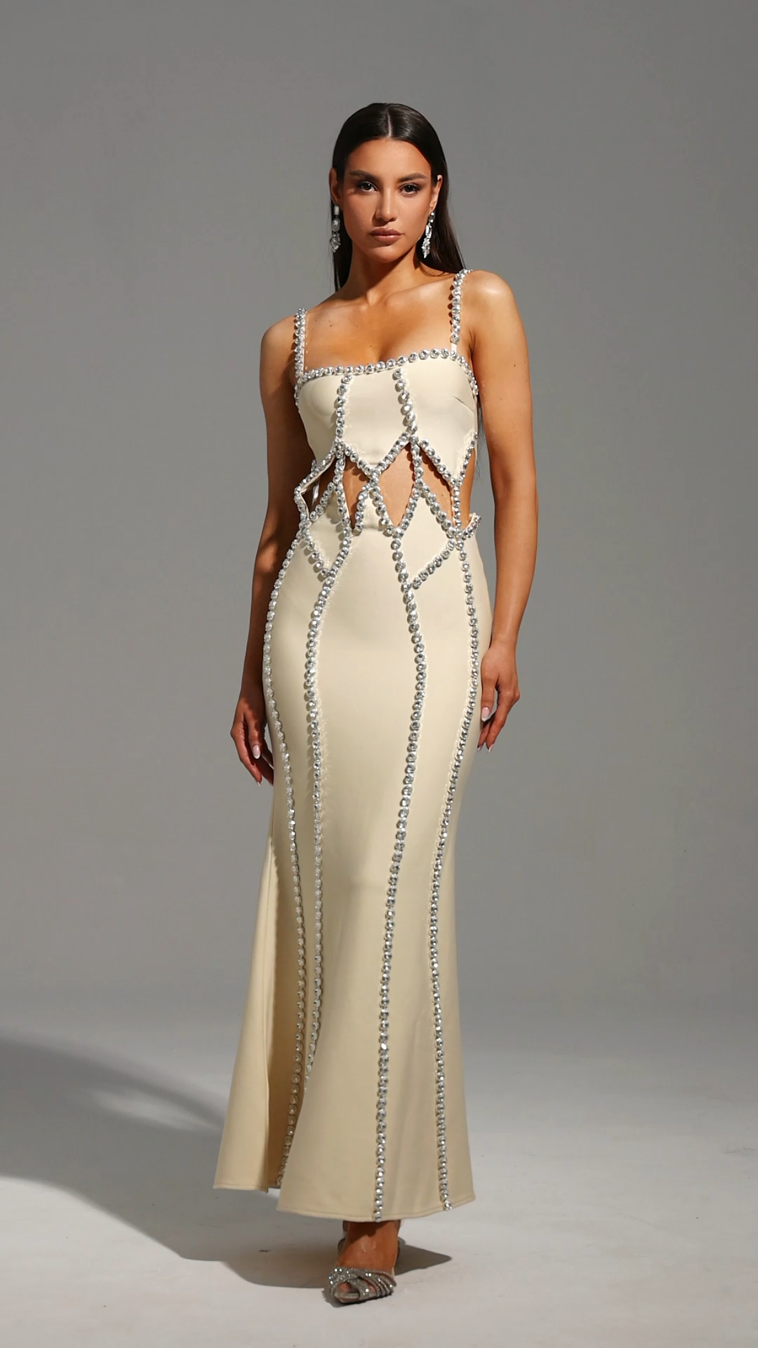 Wila Sleeveless Diamond Bandage Maxi Dress