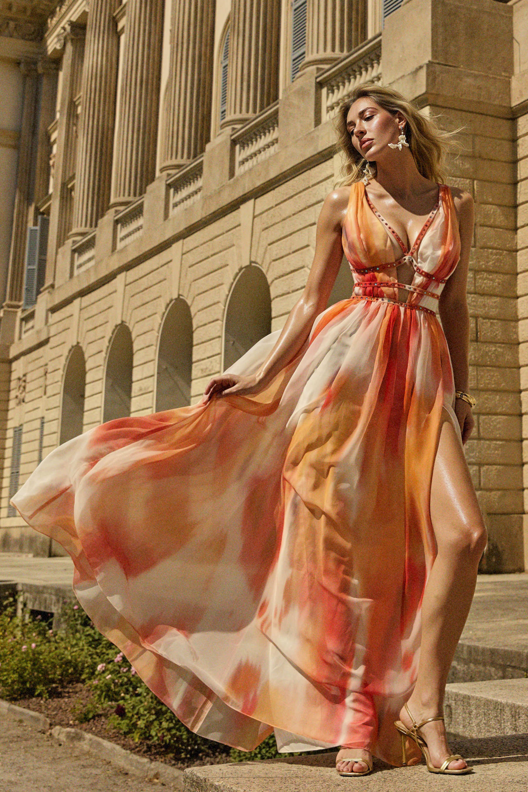 Ierra Sleeveless V-Neck Diamond Maxi Dress