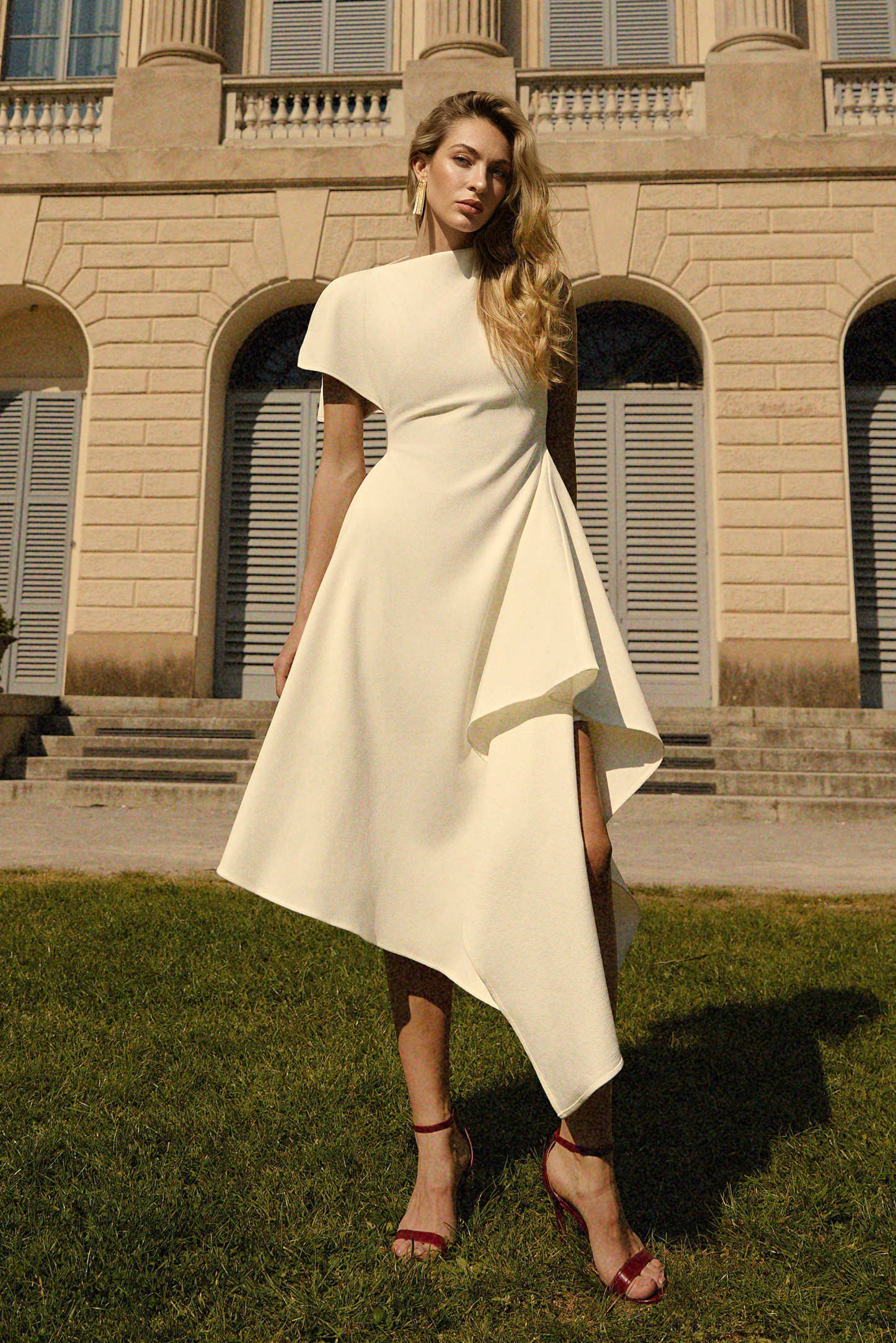 Weren Elegant Contour High Neck Asymmetric Maxi Dress