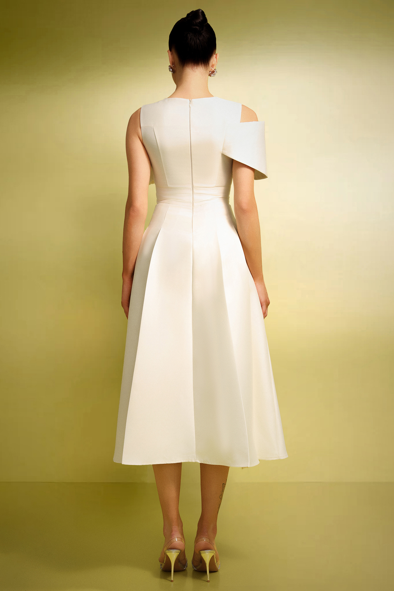 Spiral Off-The-Shoulder V-Neck Bow Maxi Dress
