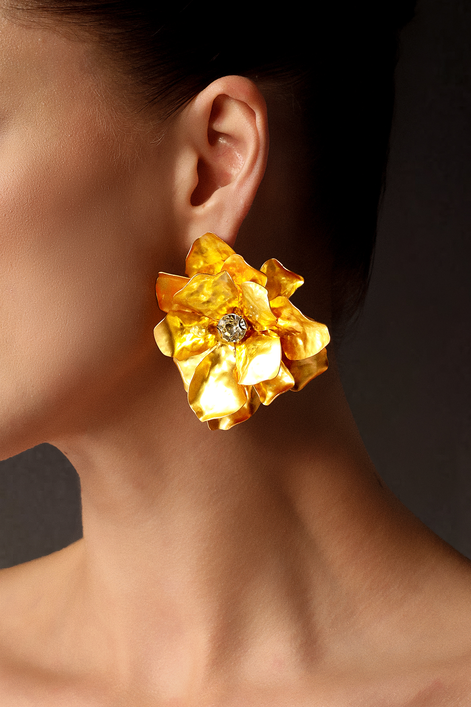 Vercia Metal Flowers Diamond Earrings