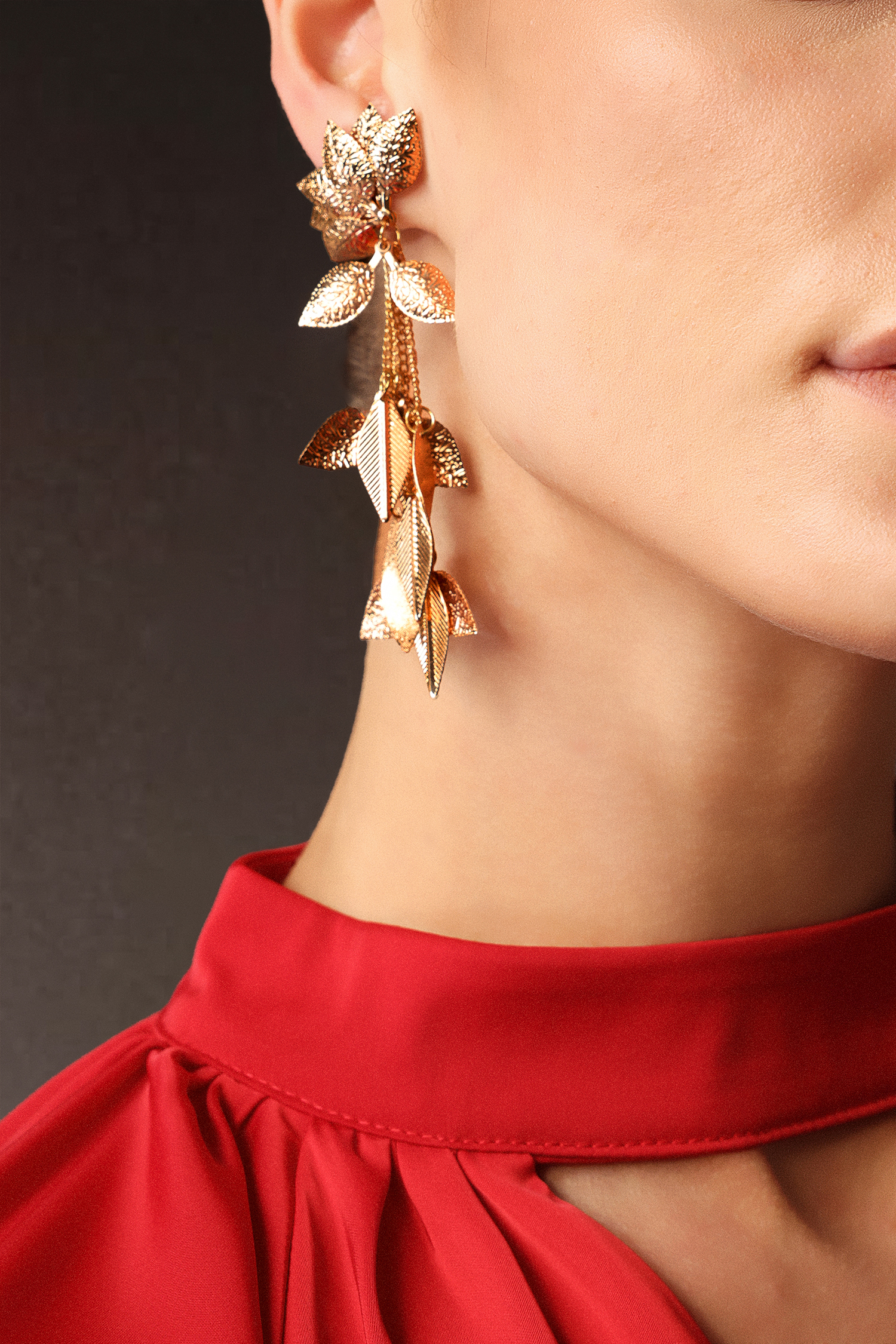 Hollie Metal Flowers Tassels Asymmetry Earrings