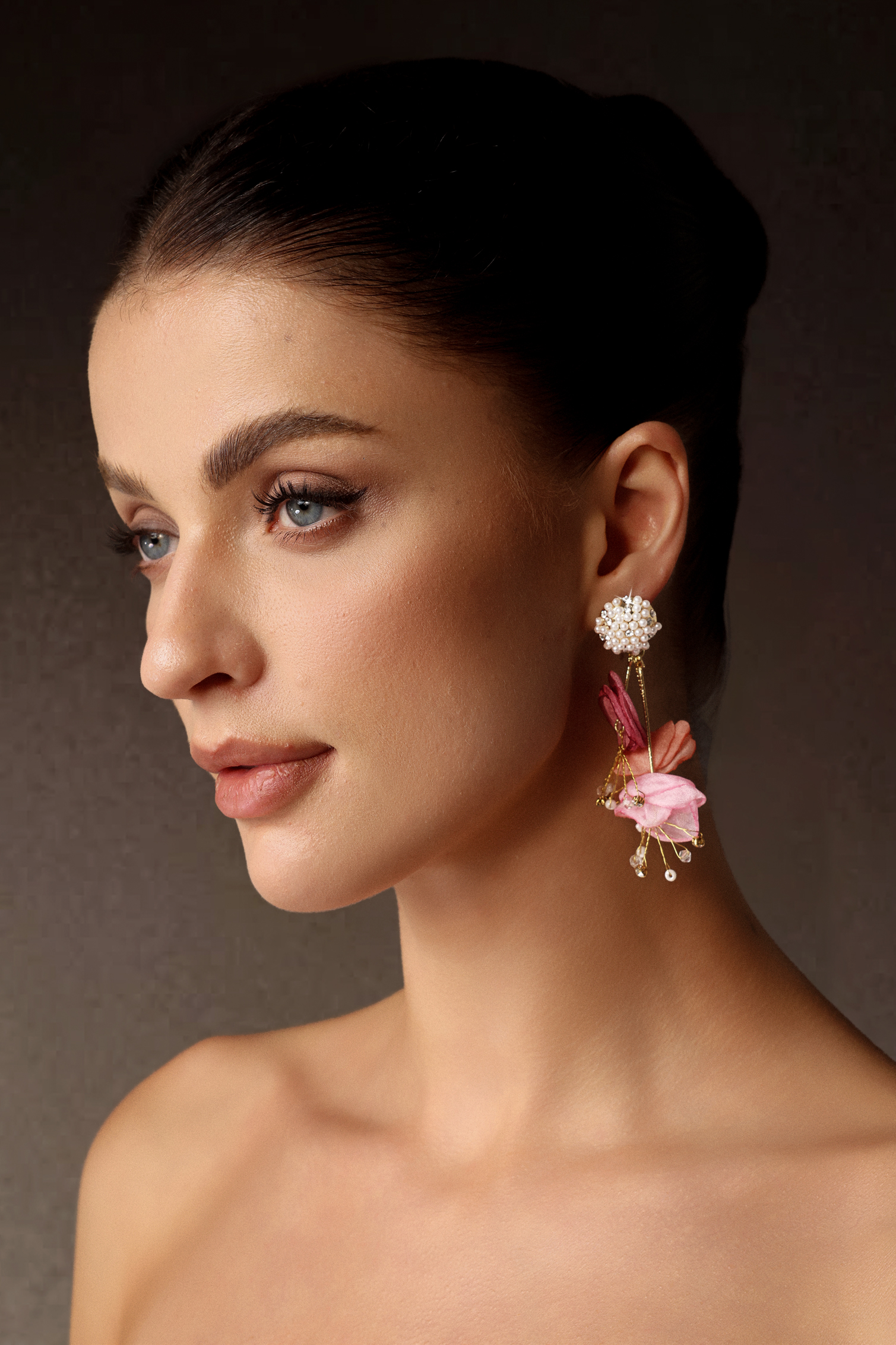 Serren Pearl Flowers Earrings