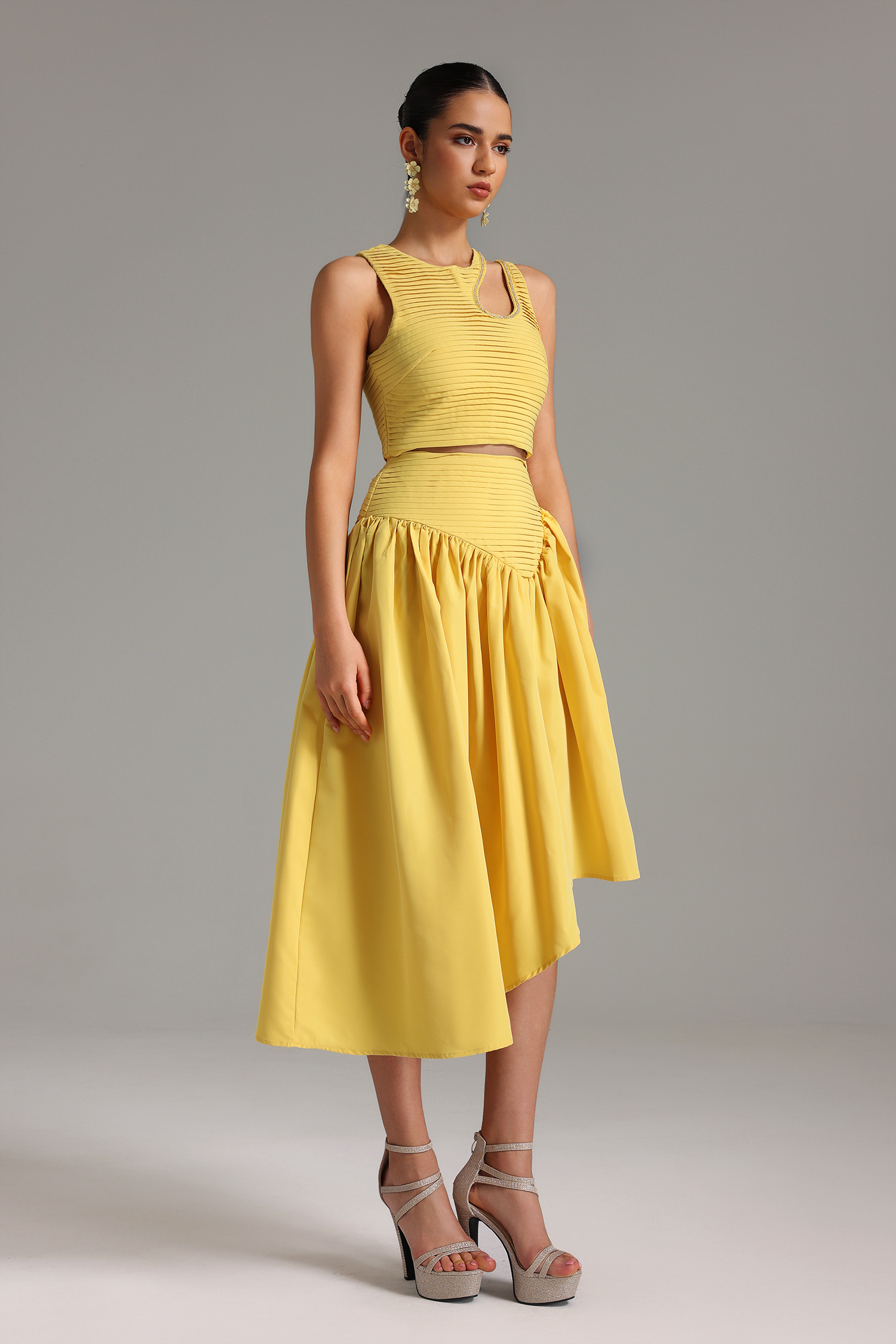 Lerla Cut Out Pleat Set