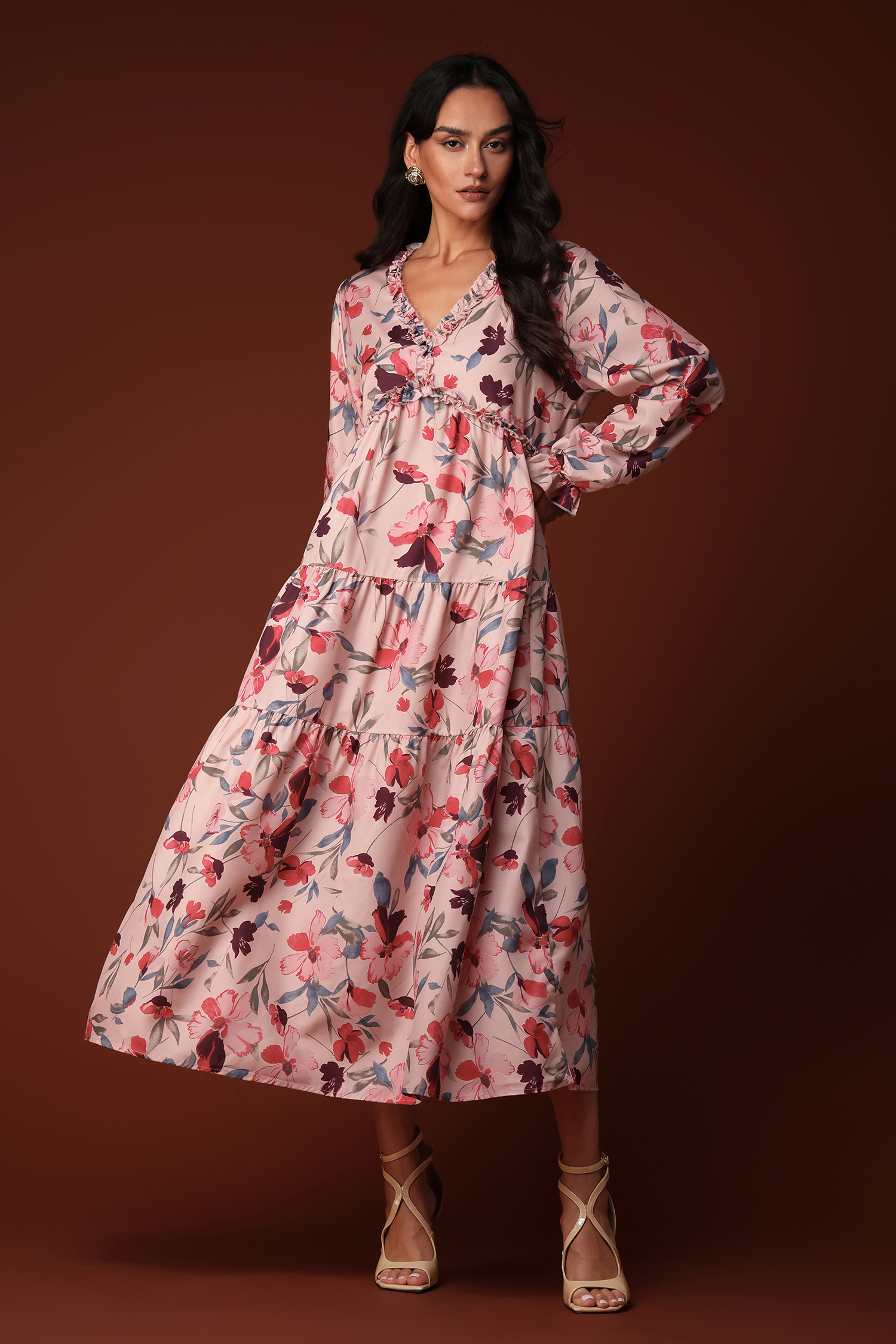 Salla Long Sleeves Flower V-neck Maxi Dress