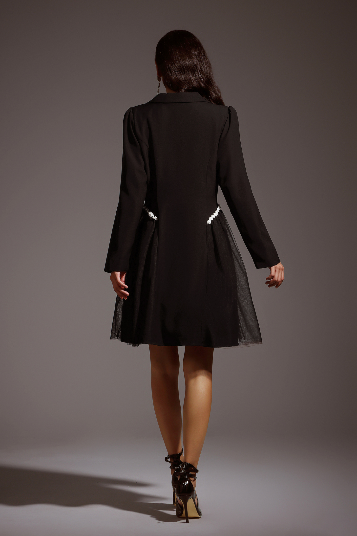Fanya V-neck Long Sleeves Midi Dress
