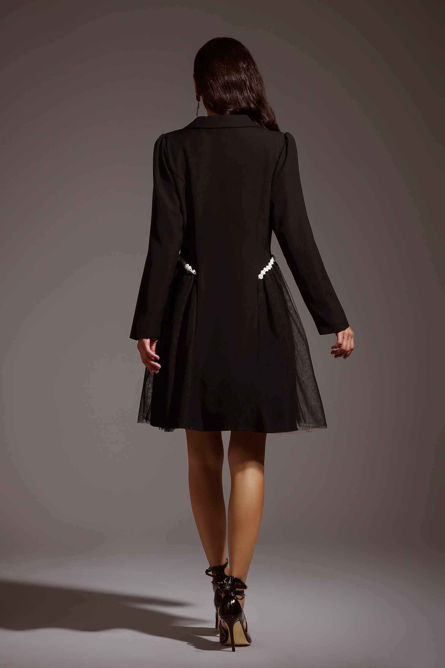 Fanya V-neck Long Sleeves Midi Dress