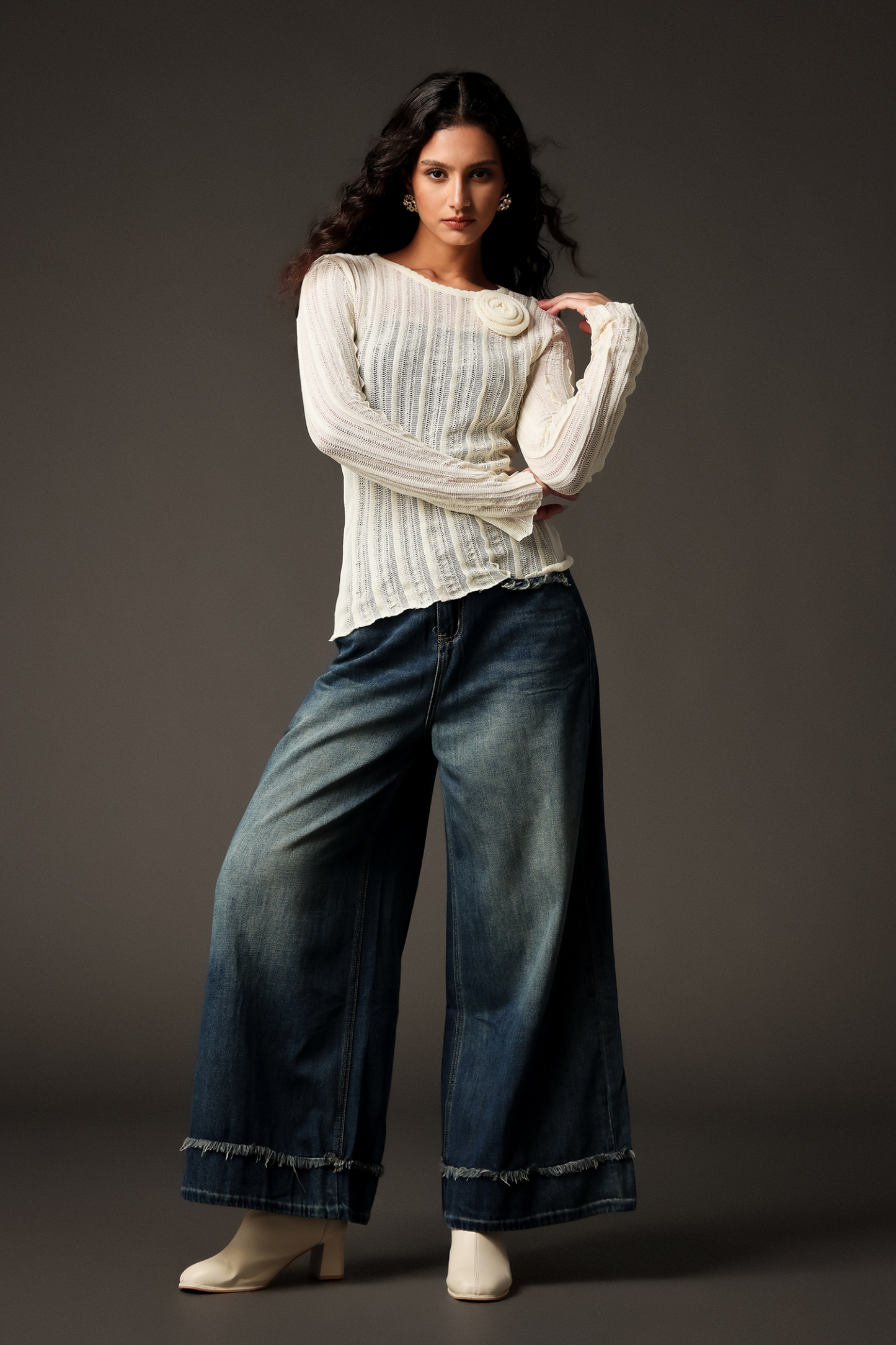 Ganaba Long Sleeves Flowers Top