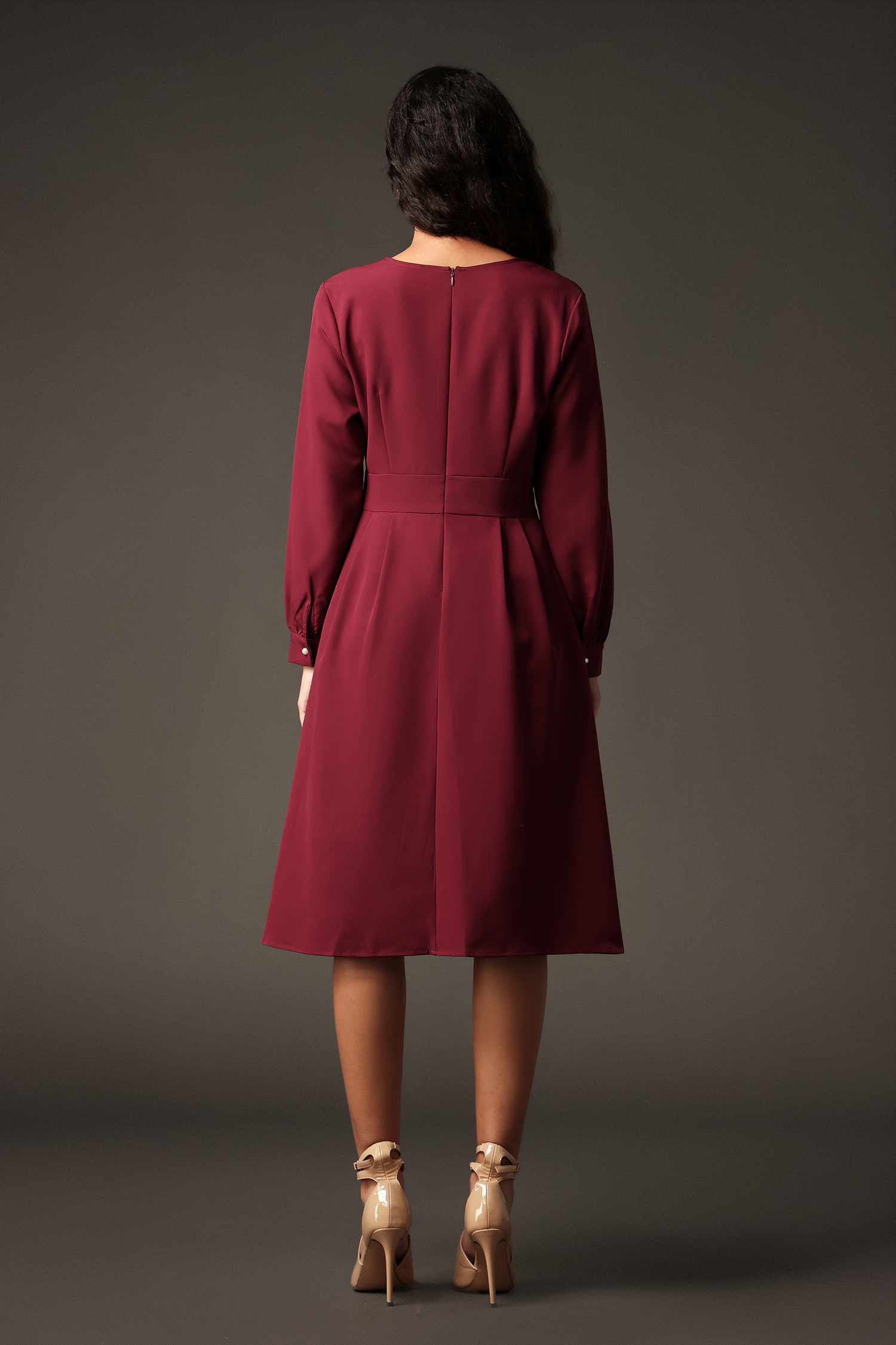 Valor Long Sleeves Maxi Dress