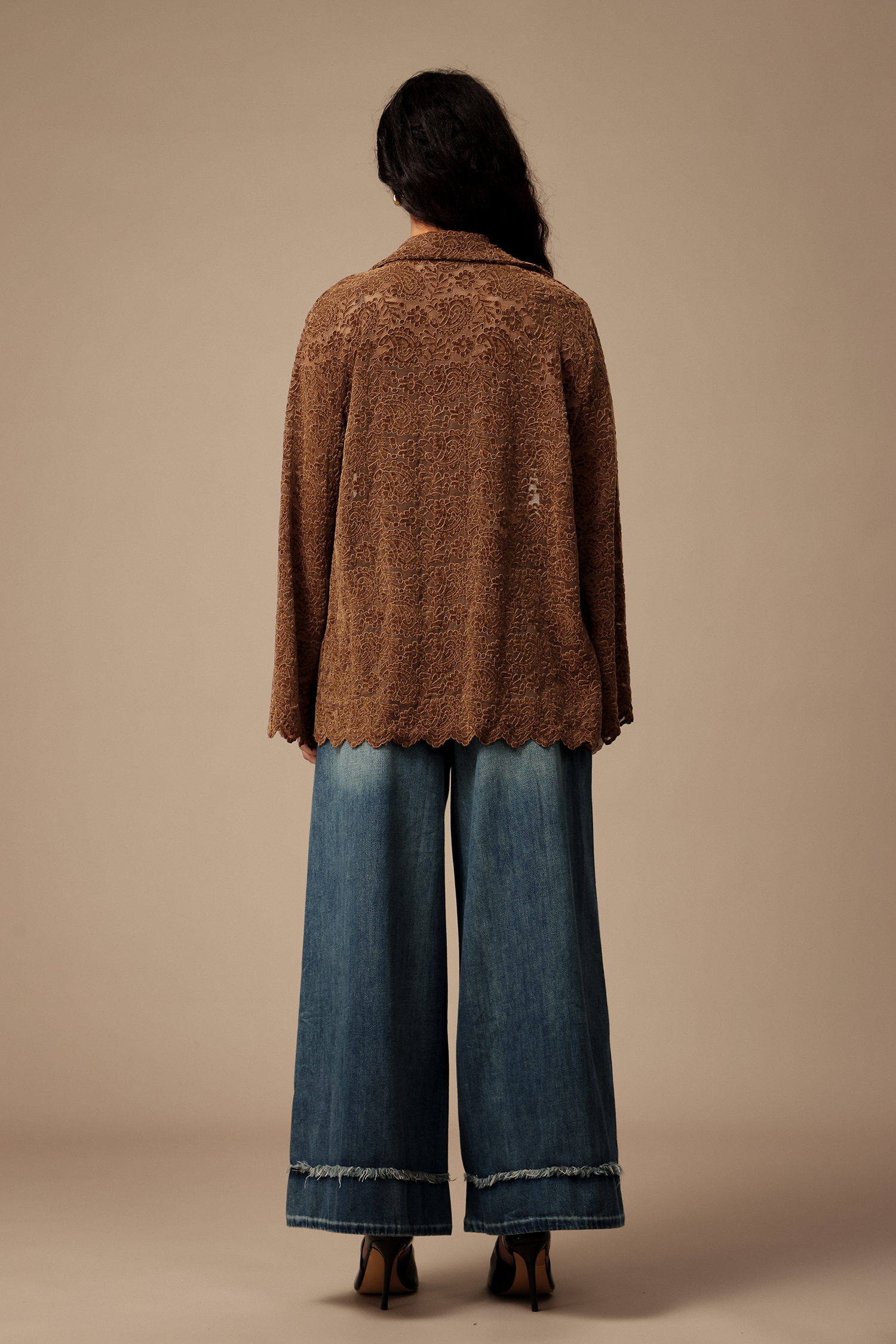 Matne Lace Long Sleeves Blouse