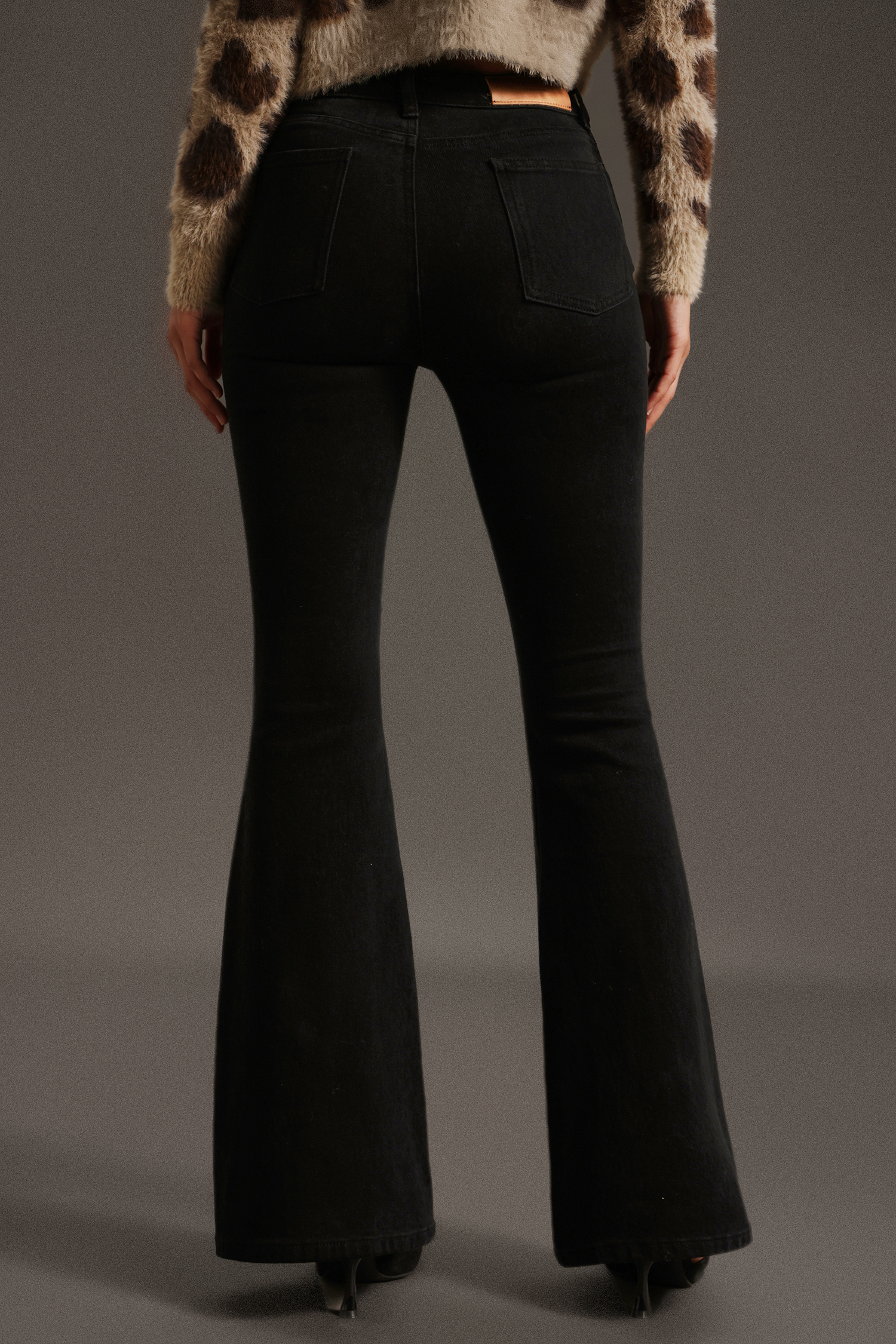 Uara High Waist Slim Bell Bottoms Jeans