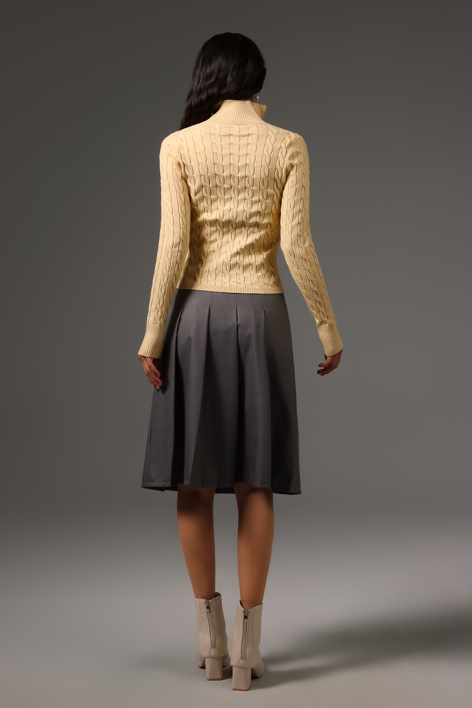 Zerasa Choker  Long Sleeves Sweater