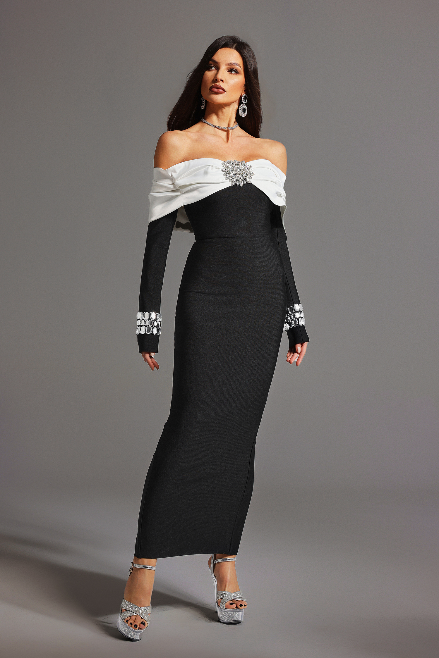 Derlyn Straight Shoulder Long Sleeve Diamond Bandage Maxi Dress