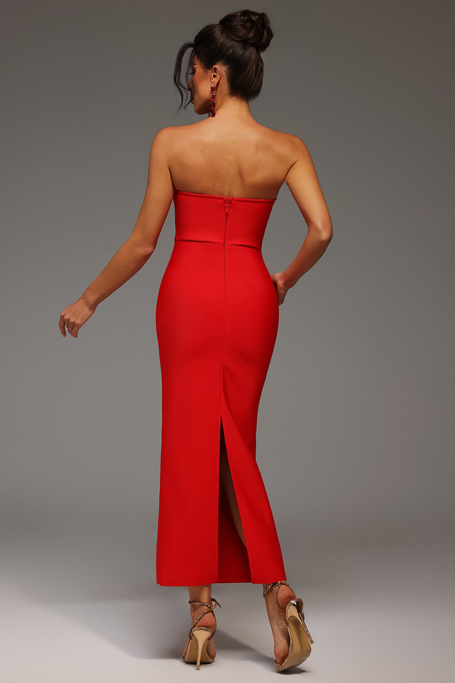 Garela Sleeveless V-Neck Diamond Bandage Maxi Dress