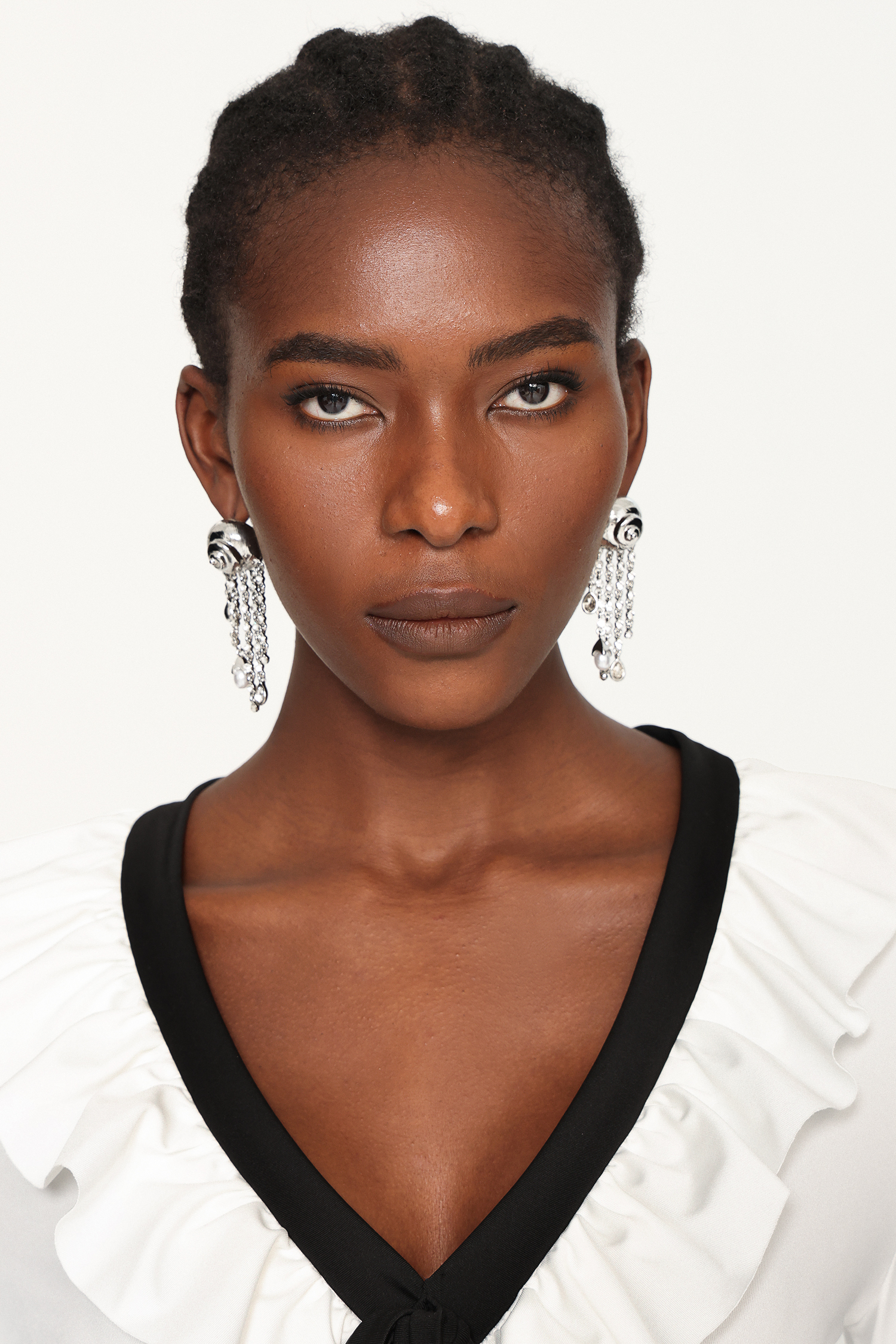 Kianala Metal Tassel Diamond Pearl Earrings