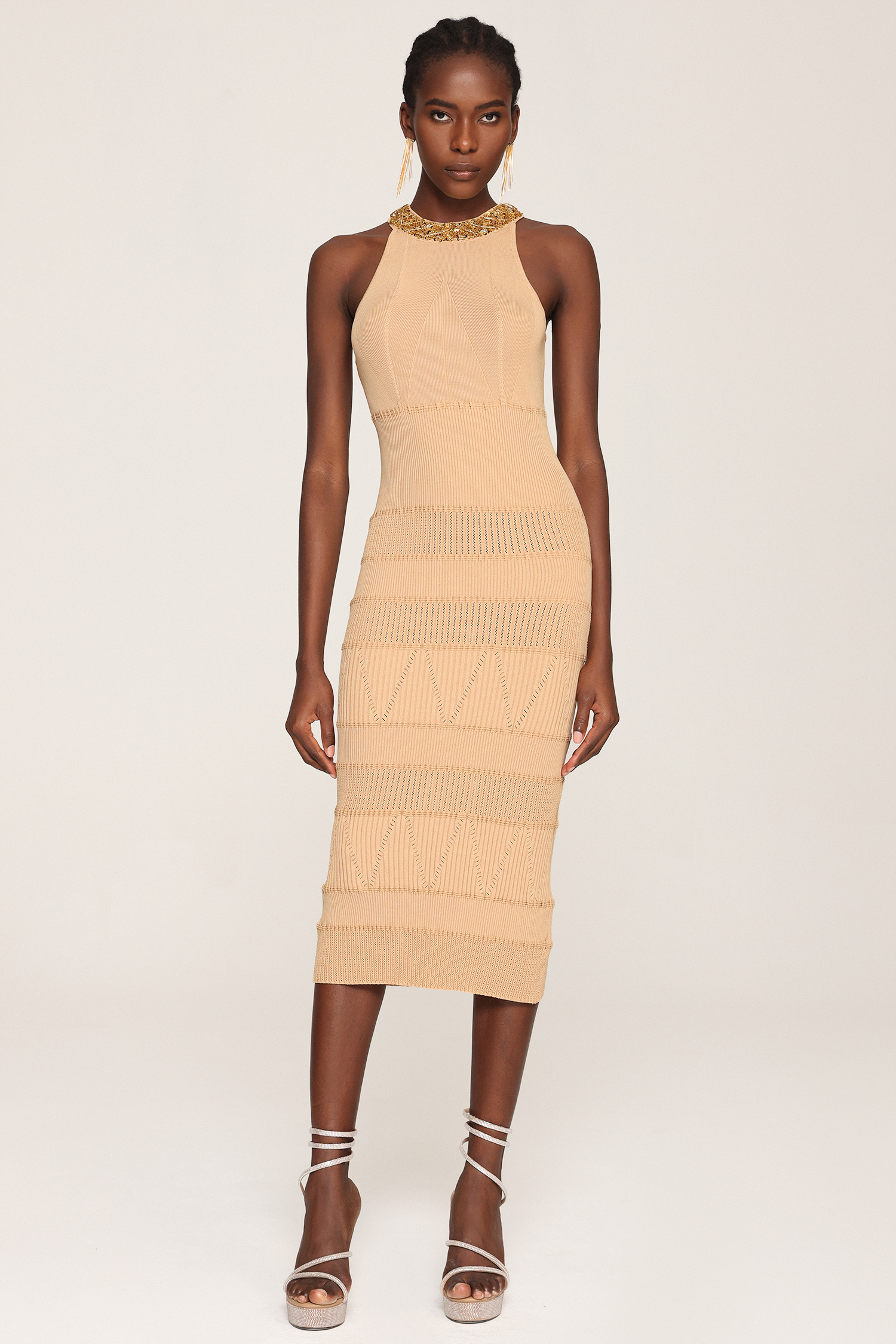 Unica Sleeveless Sequin Round Neck Maxi Dress