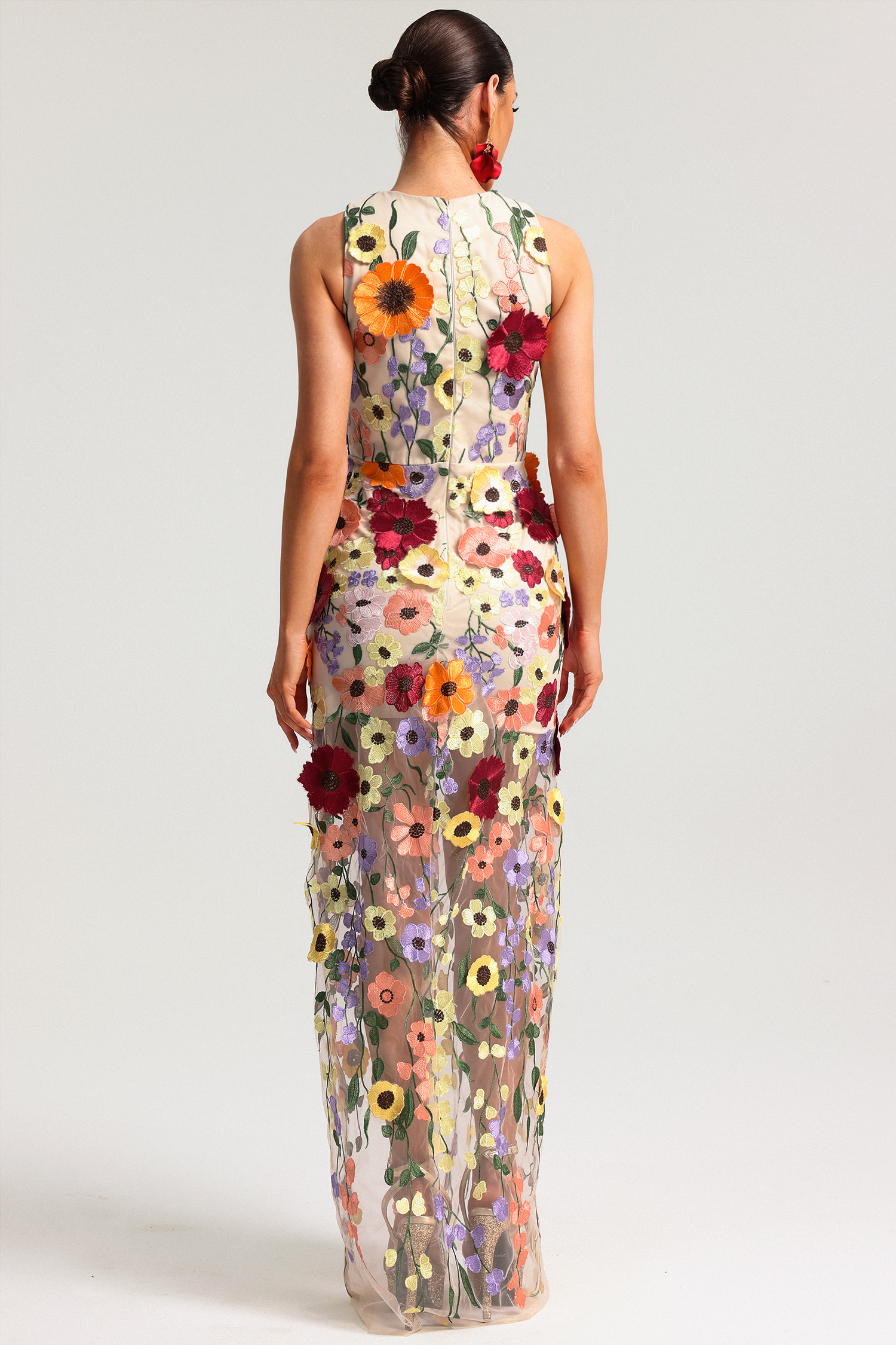 Ulasa Sleeveless Embroidery Flowers Maxi Dress