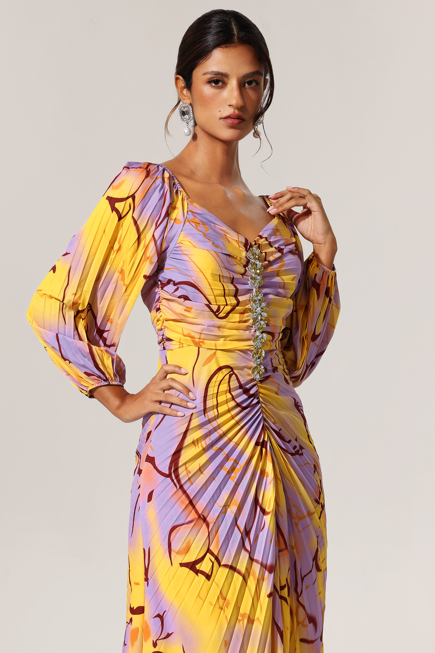 Quanha Diamond Printed Long Sleeves Slit Maxi Dress