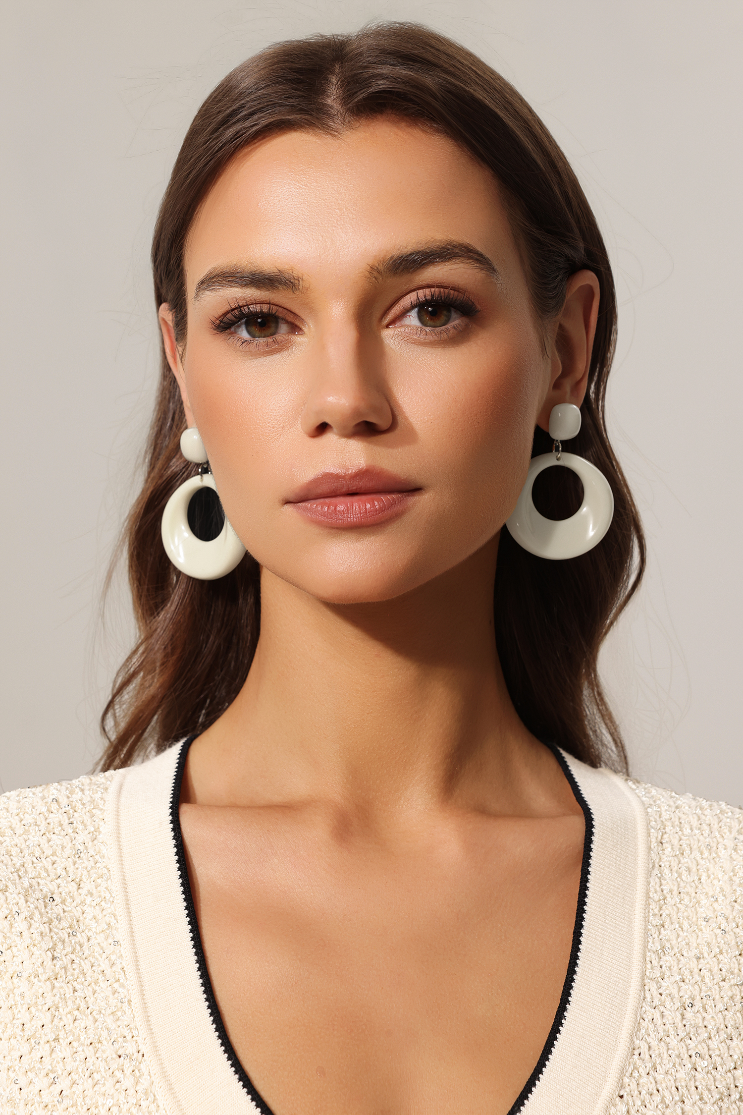 Runa Roundness Hollow Out Earrings