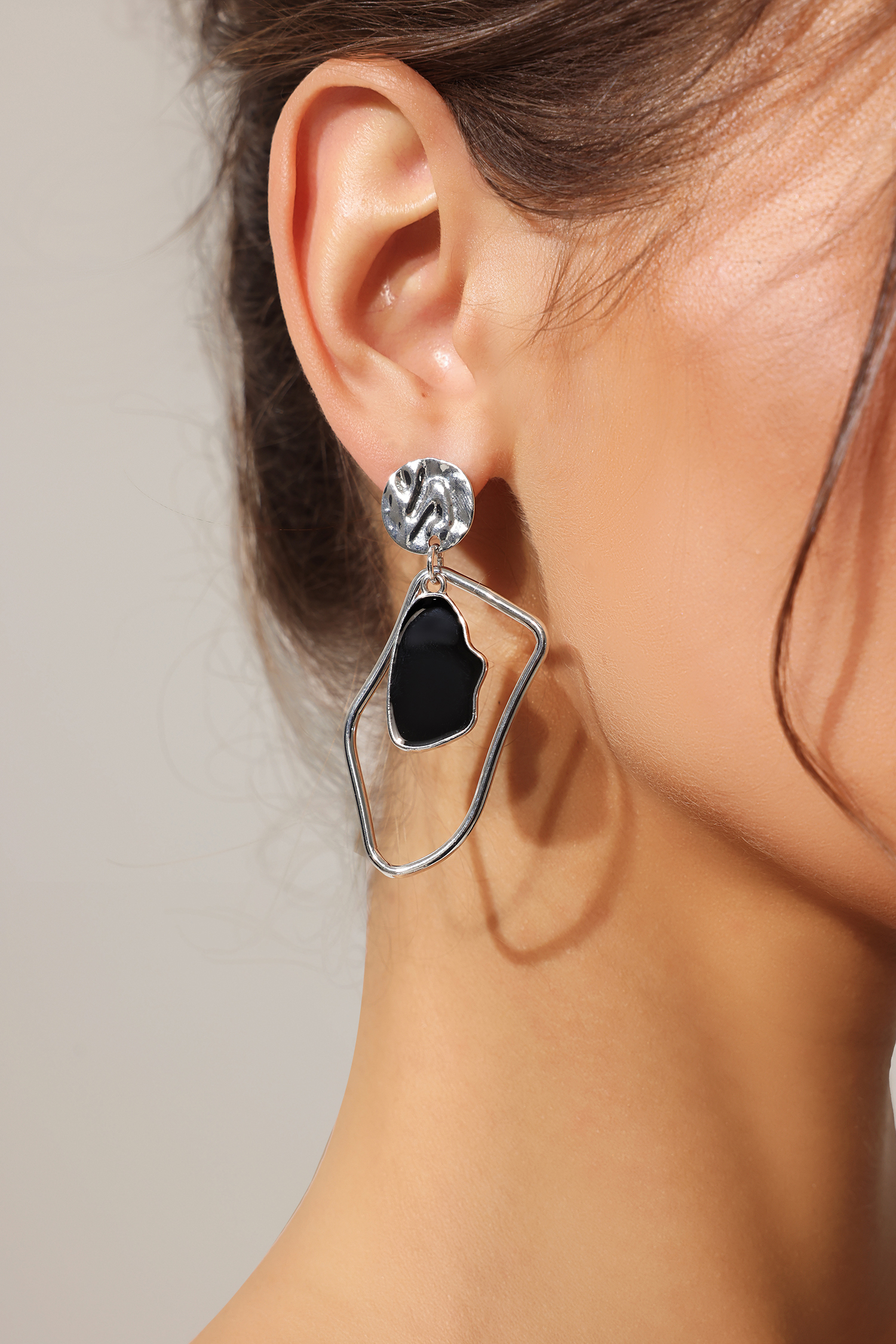 Zandy Alien Metal Irregularity Earrings