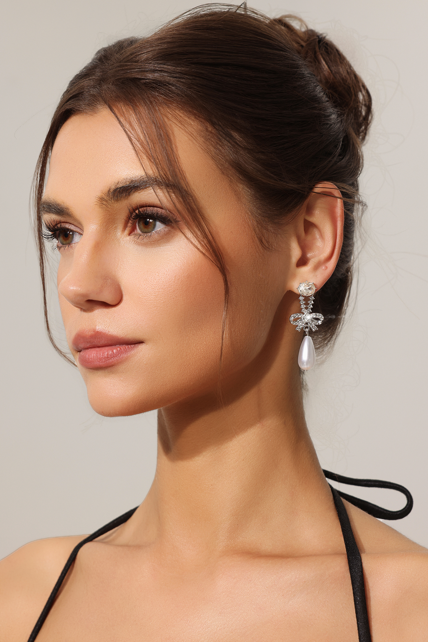 Roline Diamond Pearl Bow Earrings
