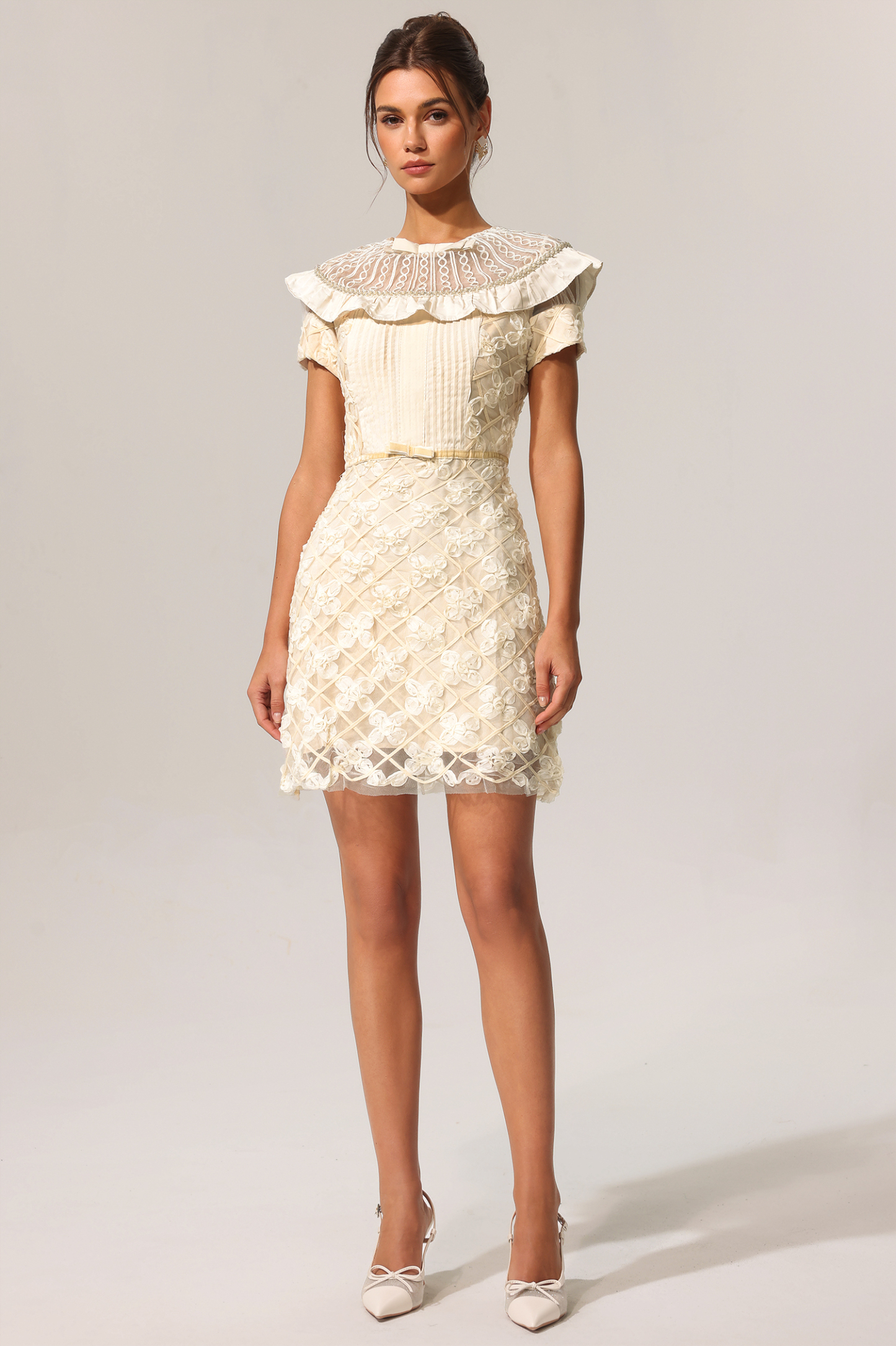 Eanna Short Sleeves Folds Lace Mini Dress