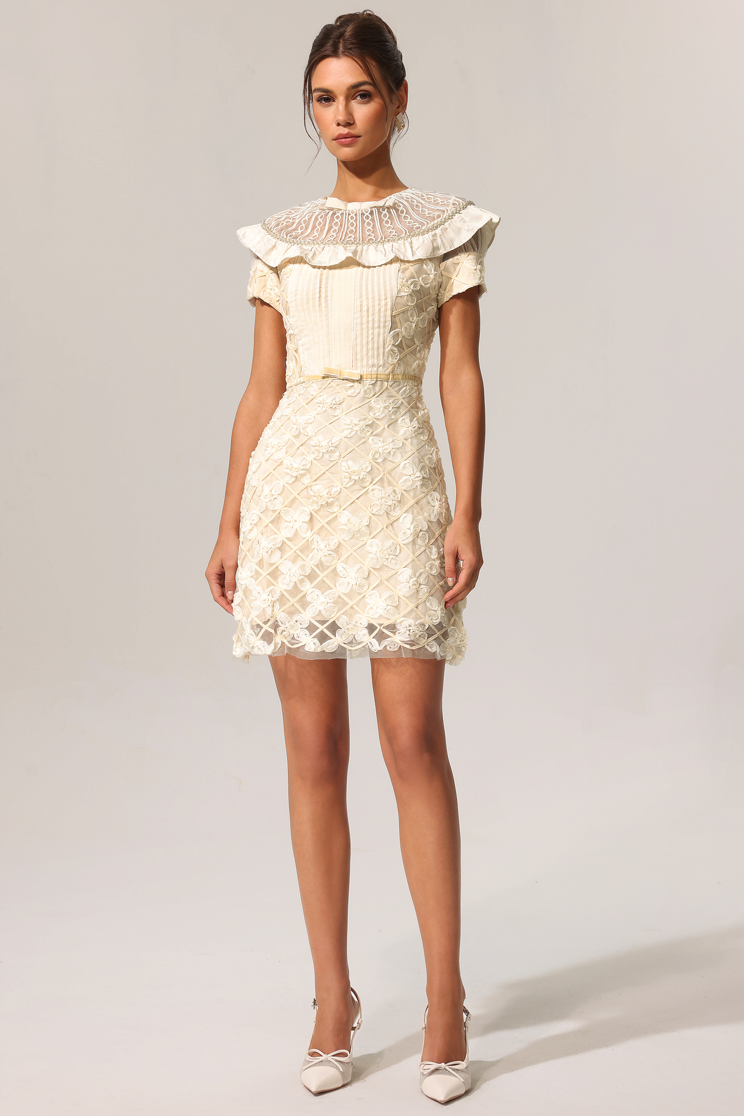 Eanna Short Sleeves Folds Lace Mini Dress