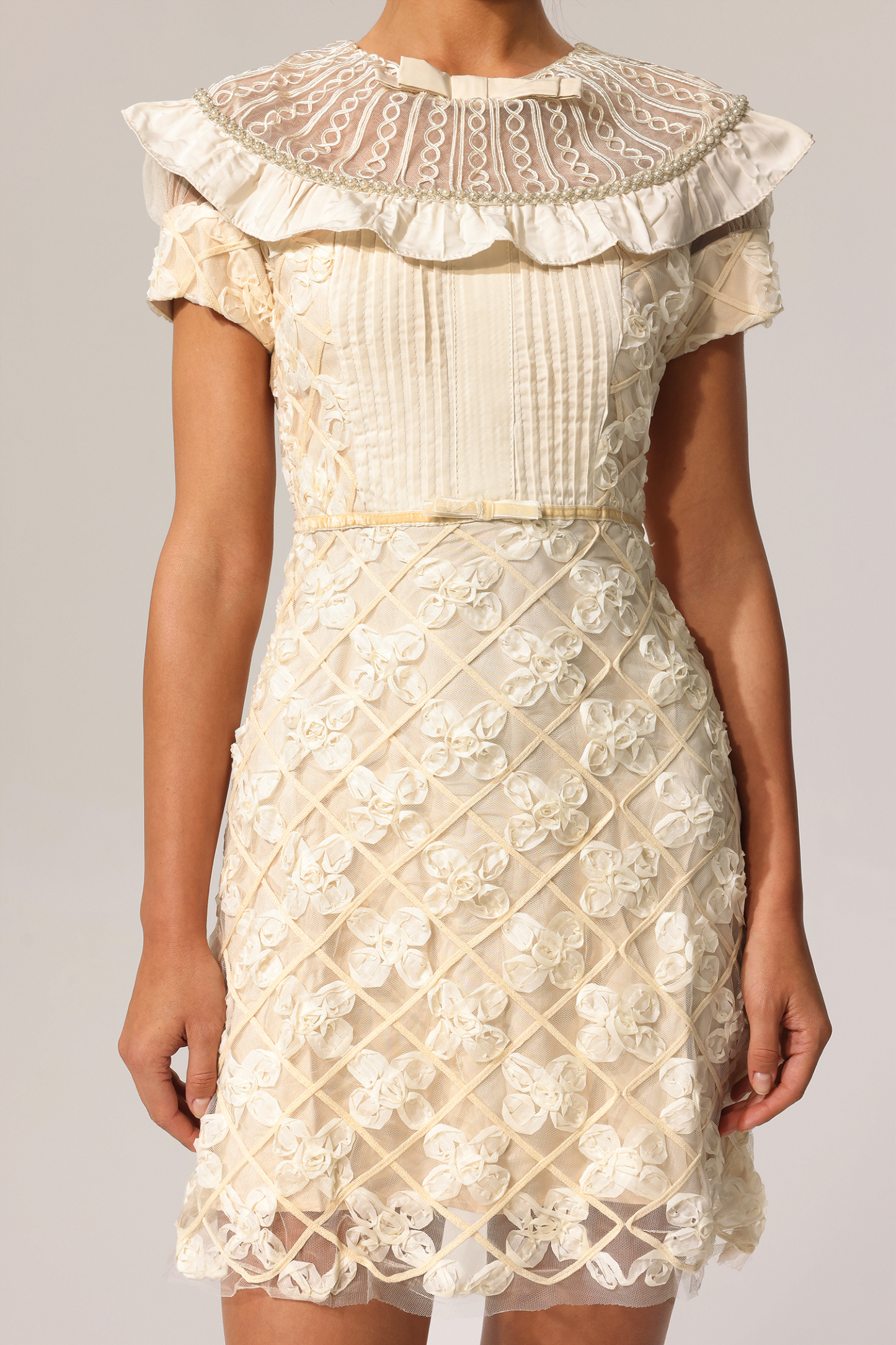 Eanna Short Sleeves Folds Lace Mini Dress