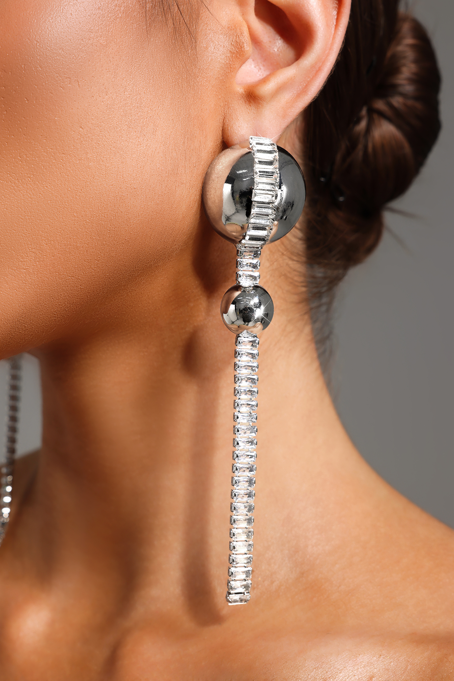 Pull Double Ball Tassels Earrings