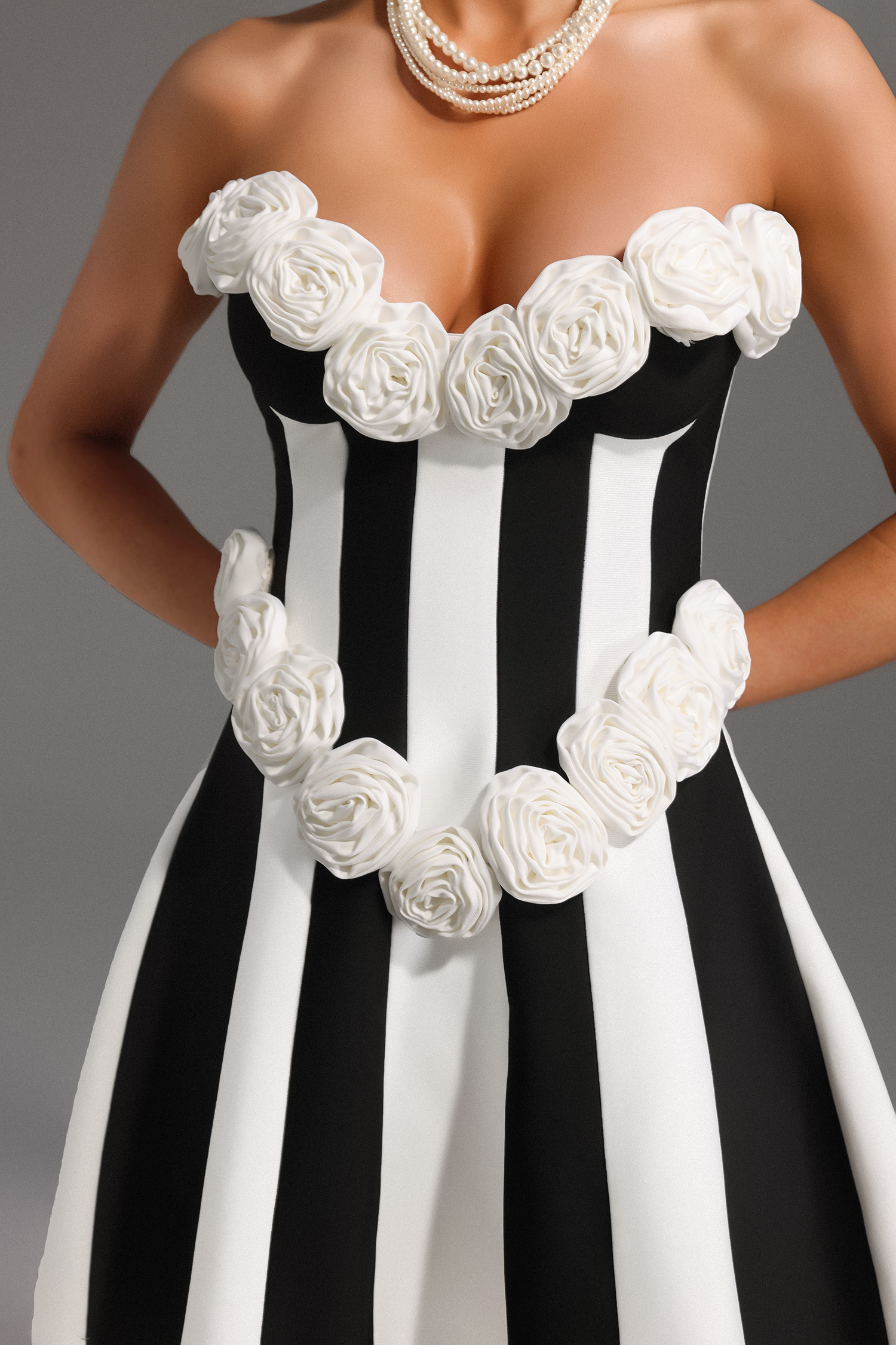 Hella Sleeveless Flowers Lacing Bandage Mini Dress