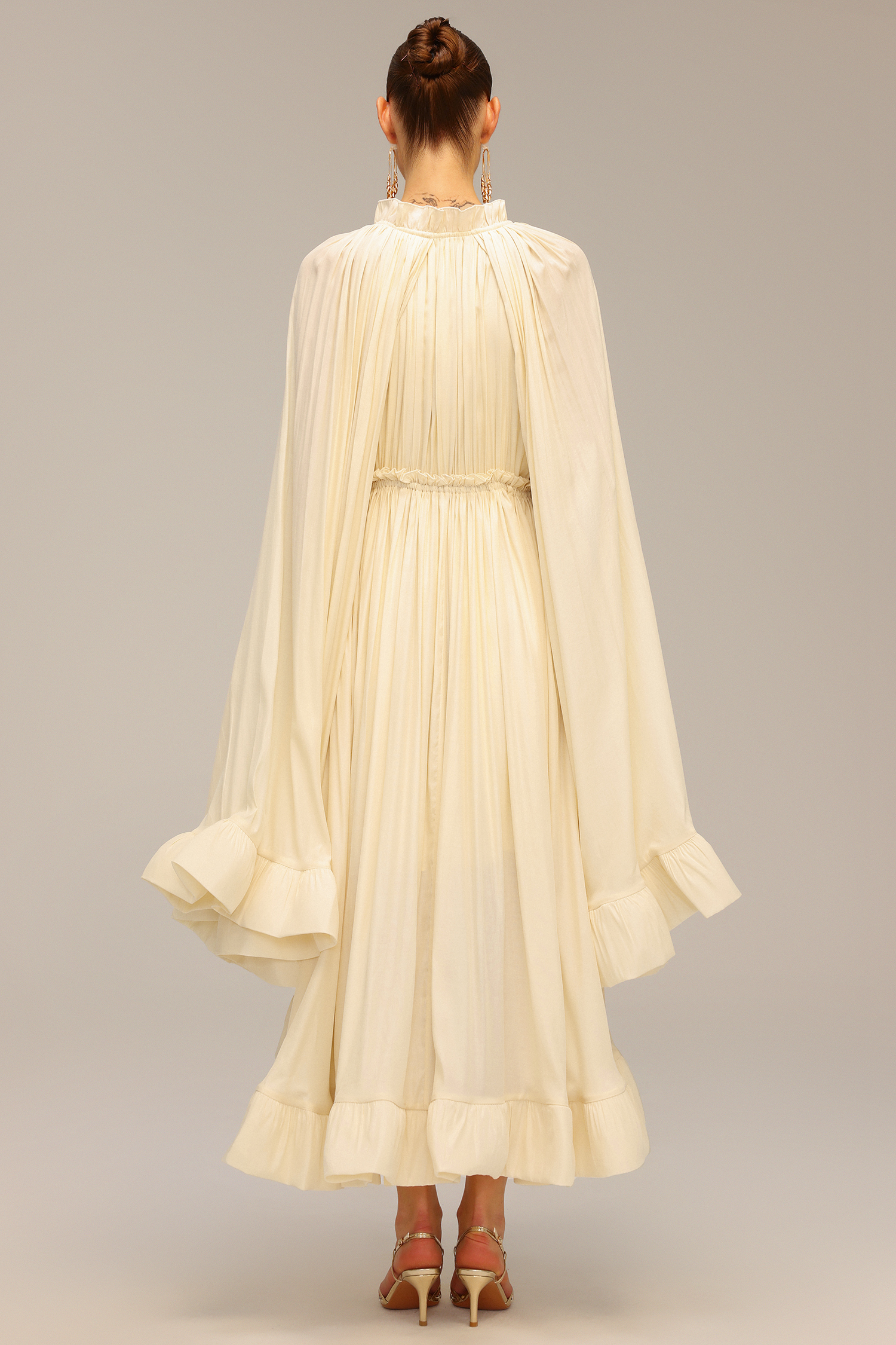 Fagaro Long Sleeve V-Neck Floral Midi Dress