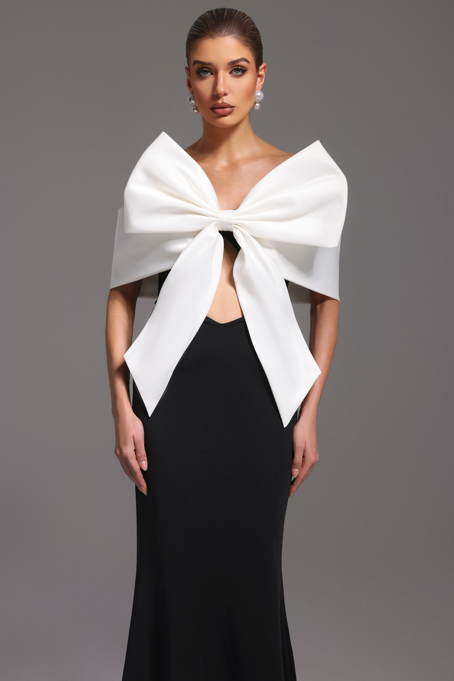 Lazze Off-The-Shoulder Bow Maxi Dress