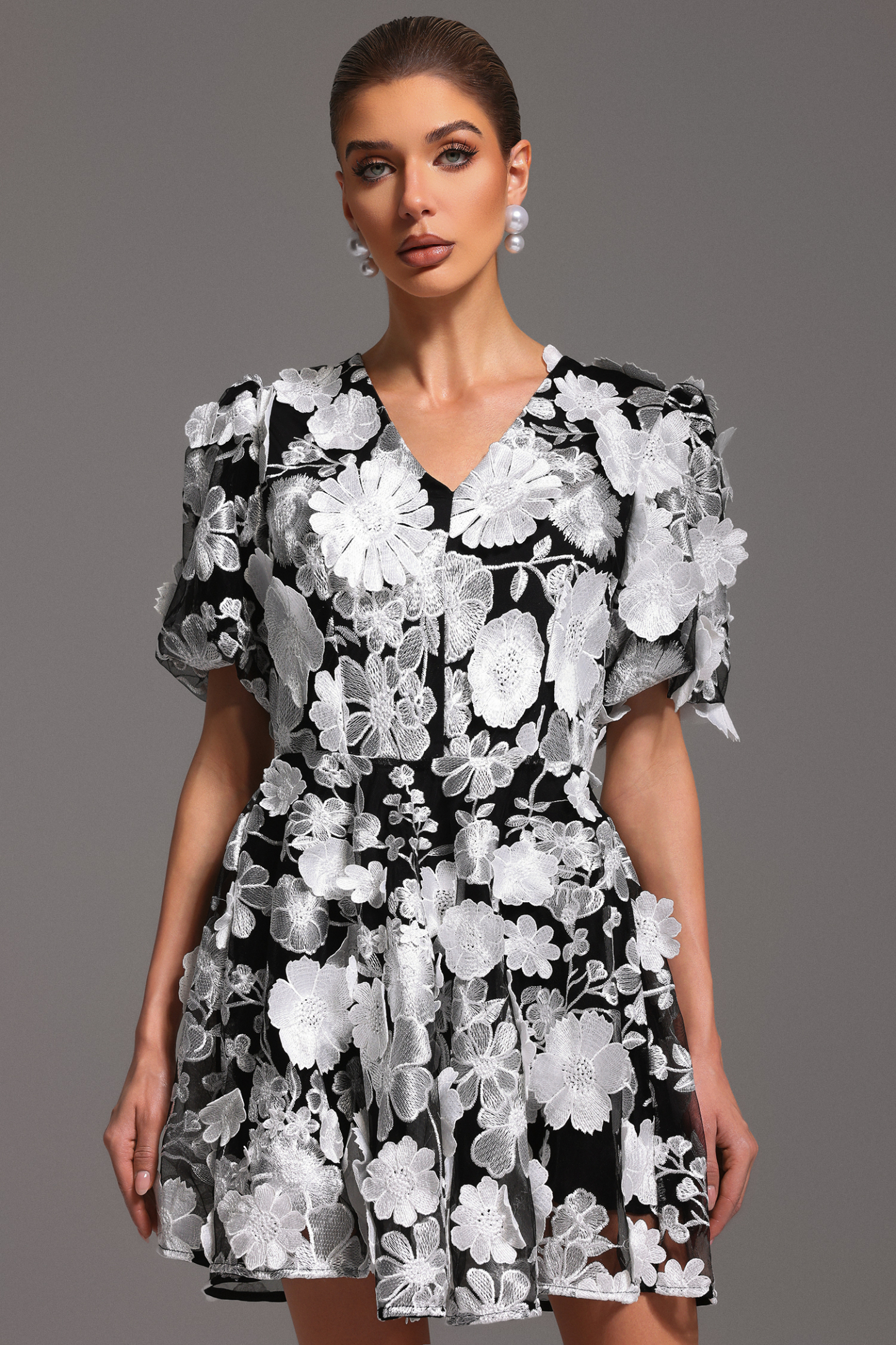 Laly Short Sleeve V-Neck Flowers Mini Dress