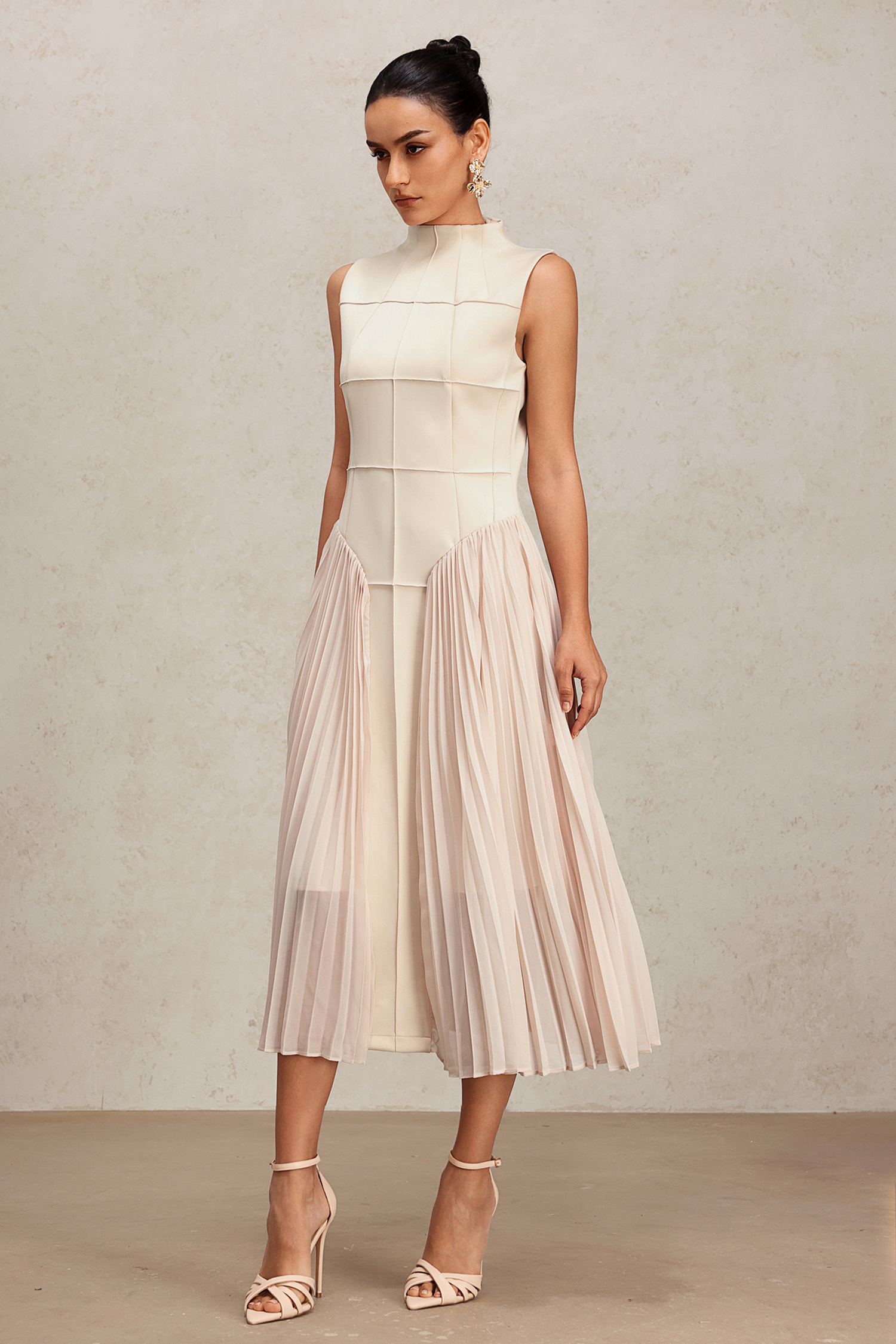 Vioky Sleeveless Folds Midi Dress