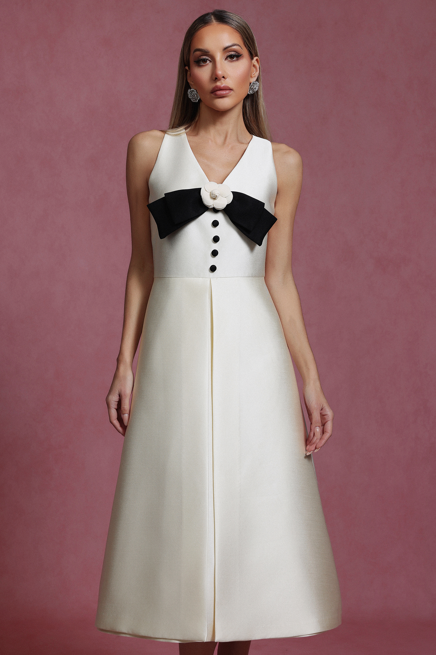 Takila V-Neck Sleeveless Bow Flowers Midi Dress