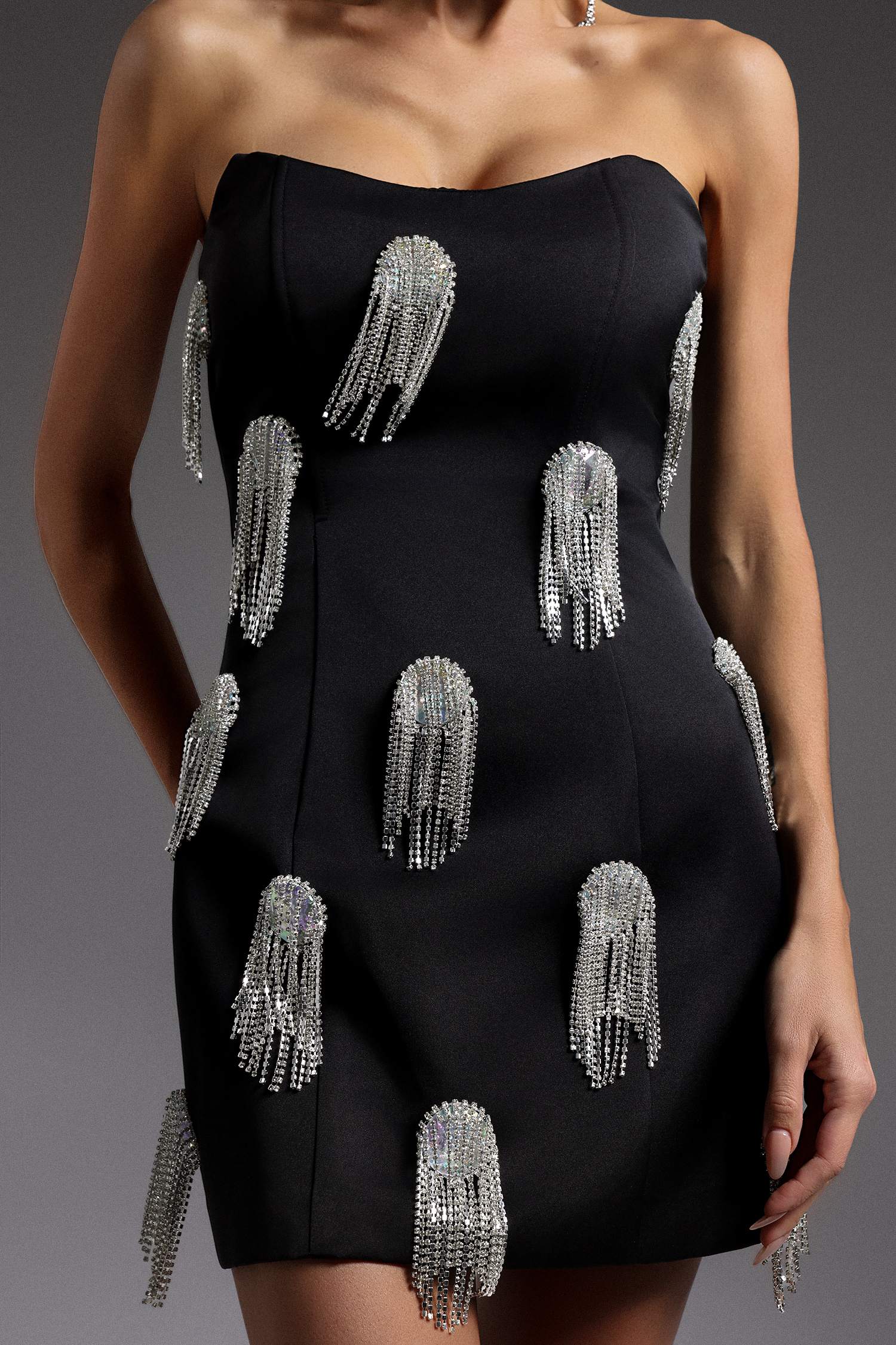 Flor Sleeveless Diamond Tassels Mini Dress