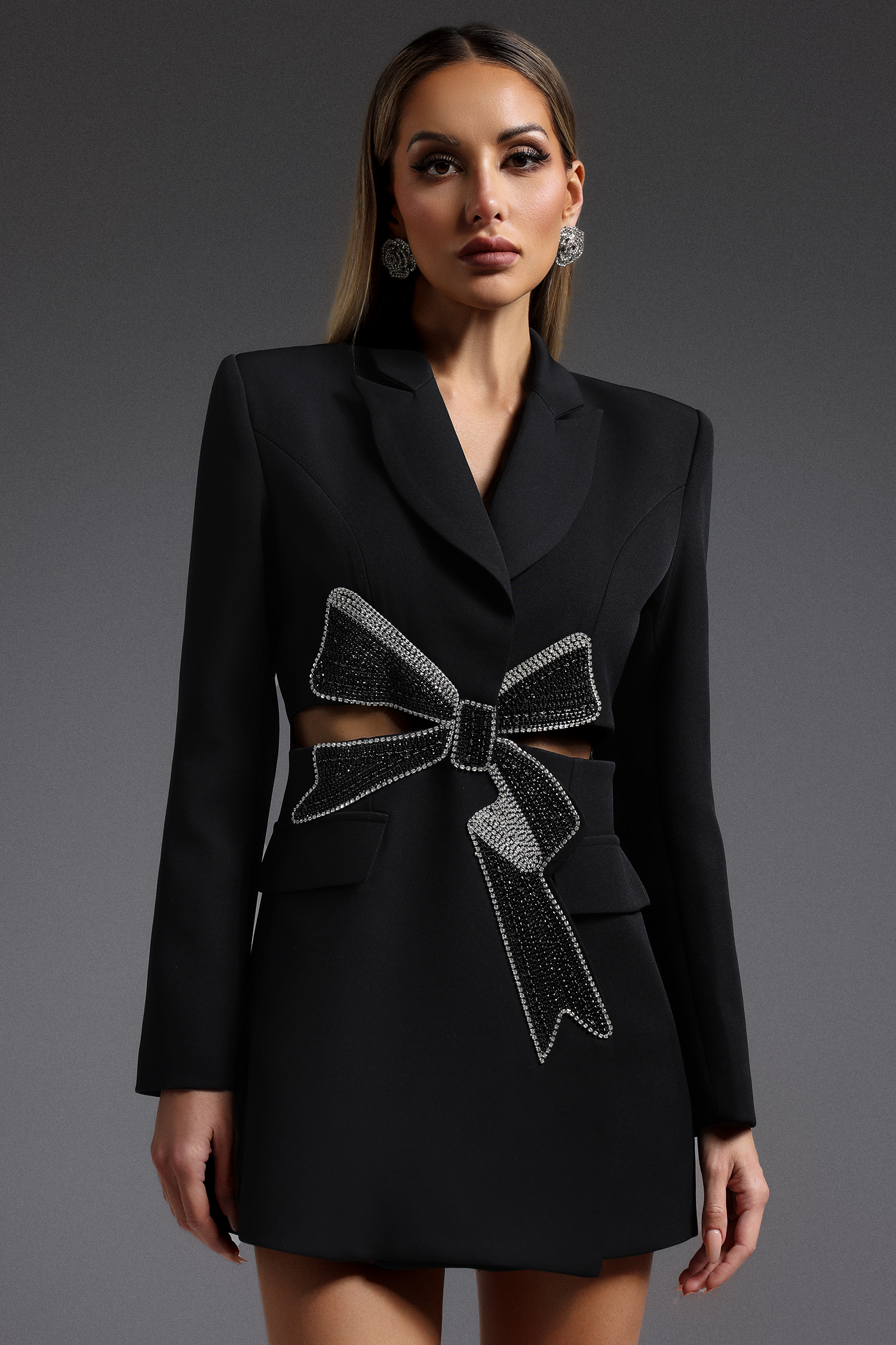 Xidel Long Sleeves V-Neck Diamond Hollow Out Mini Dress