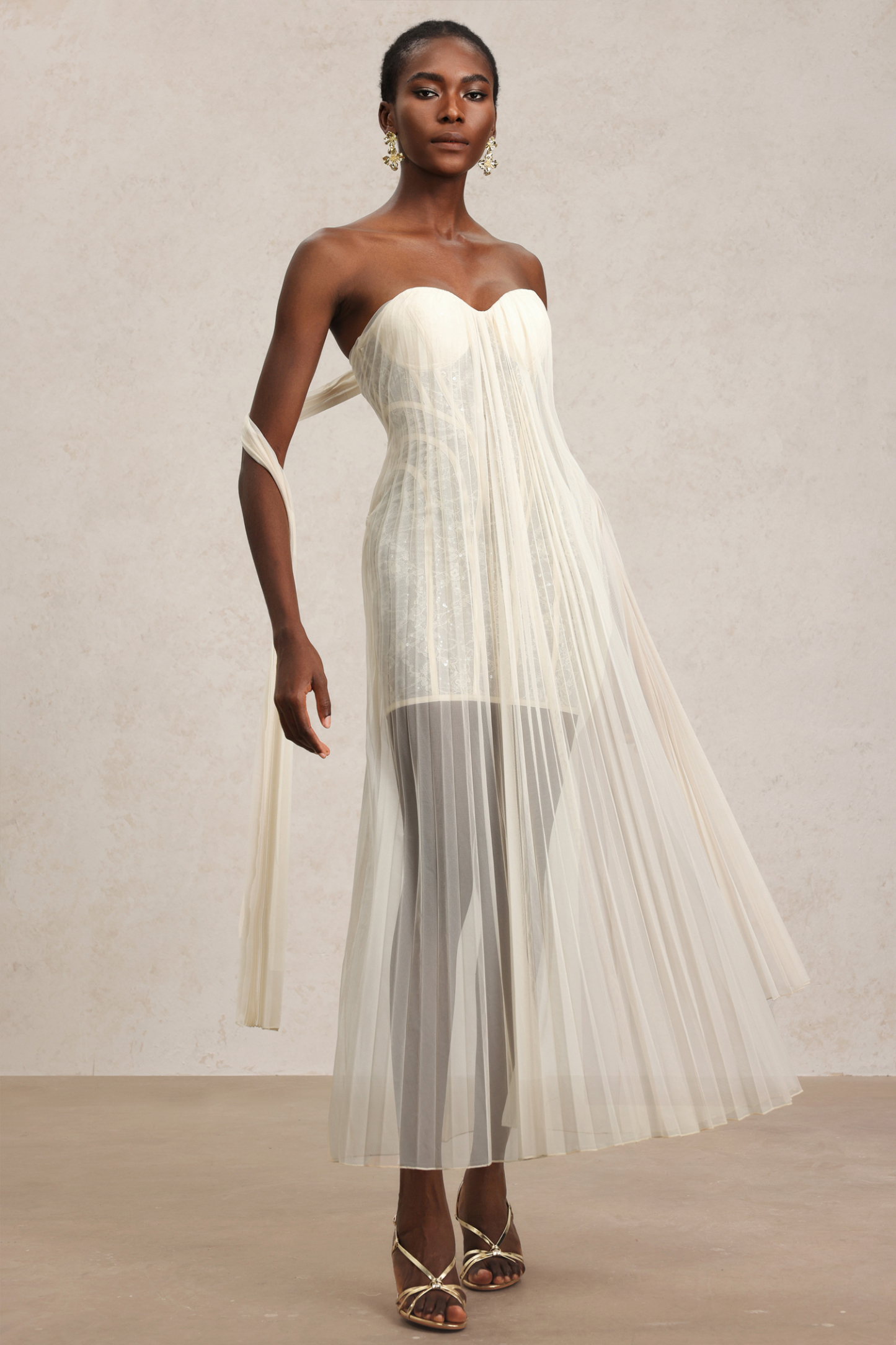 Maka Sleeveless Lace Sequin Maxi Dress