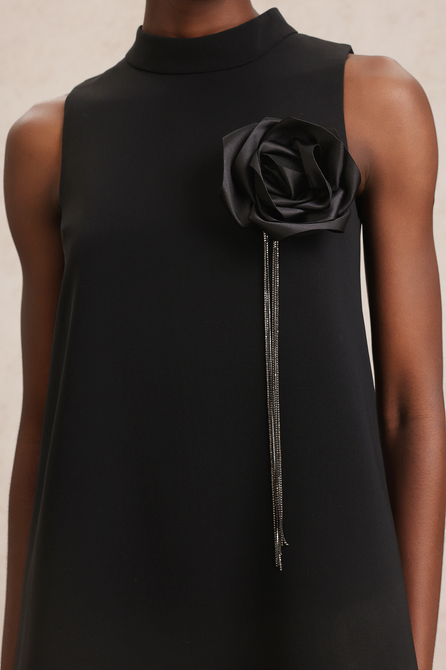 Doda Sleeveless Round Neck Flower Mini Dress