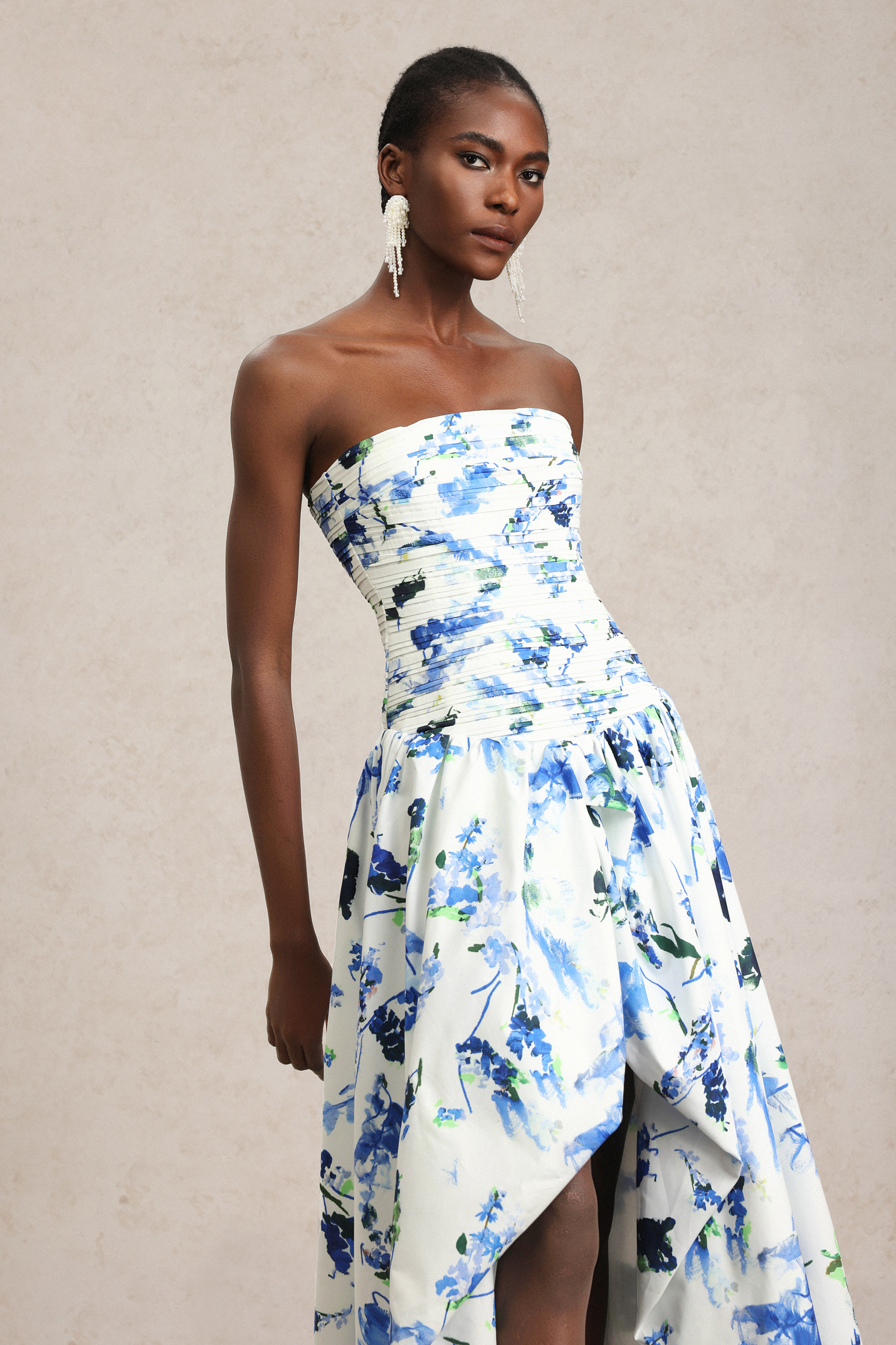 Naomi Sleeveless Floral Printed Folds Maxi Dress