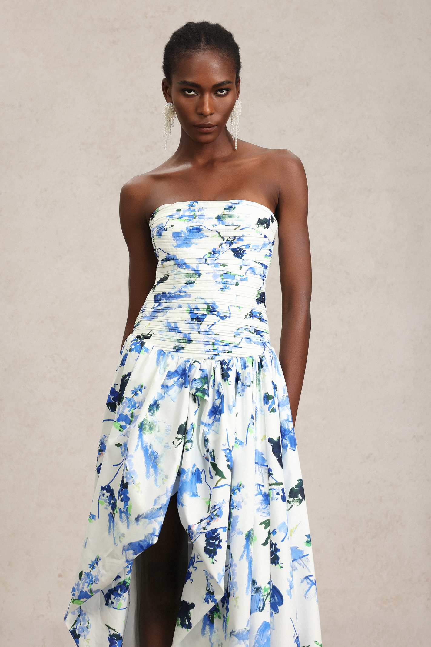 Naomi Sleeveless Floral Printed Folds Maxi Dress
