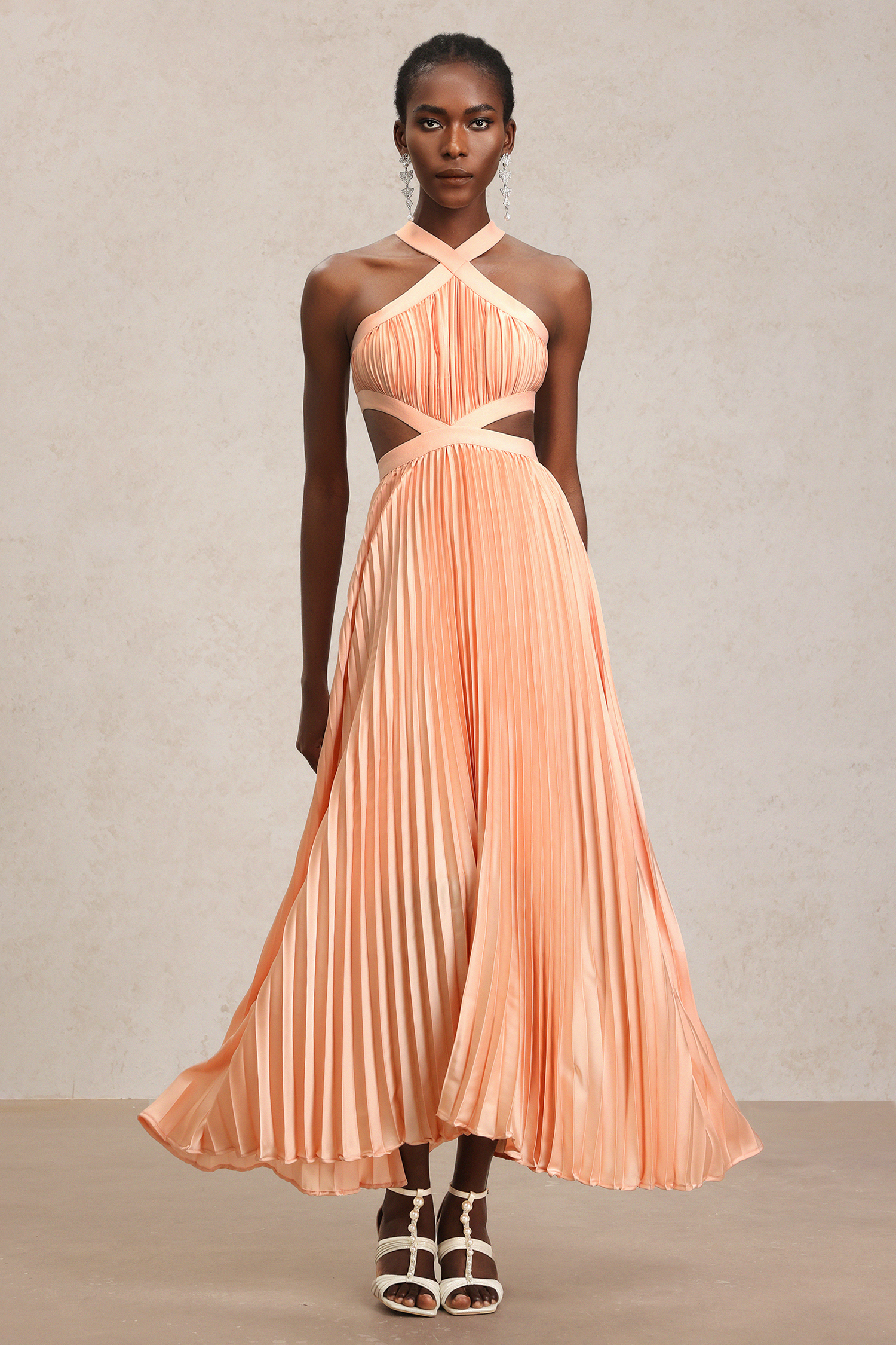 Valor Sleeveless Hollow Out Folds Maxi Dress