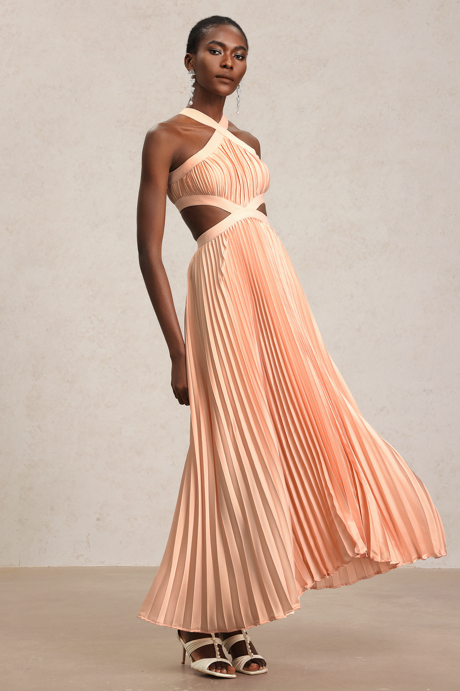 Valor Sleeveless Hollow Out Folds Maxi Dress