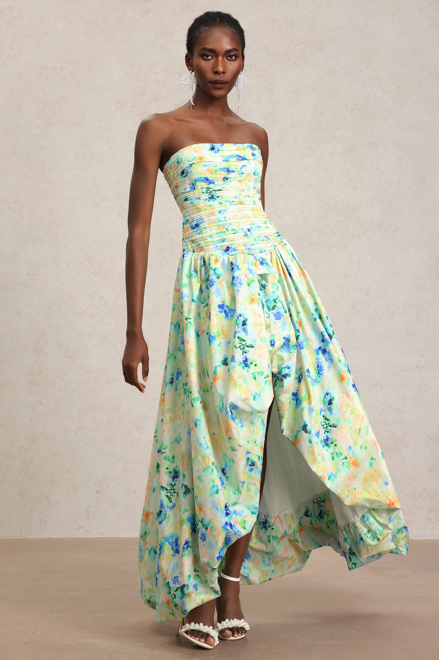 Liliana Sleeveless Floral Printed Folds Maxi Dress
