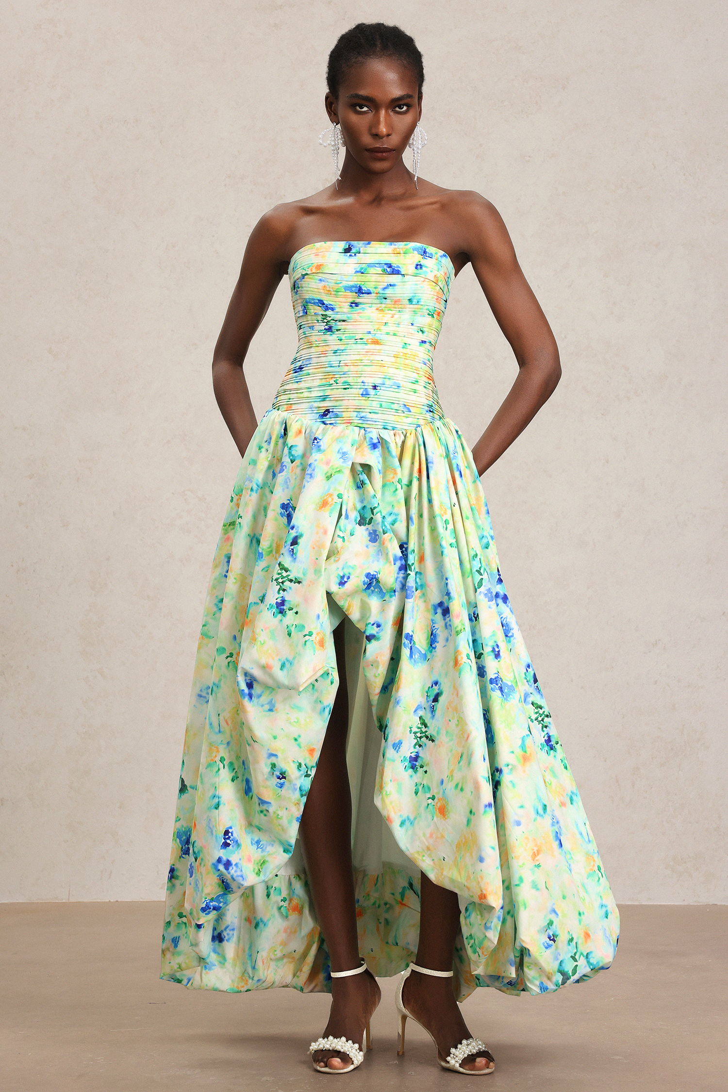 Liliana Sleeveless Floral Printed Folds Maxi Dress