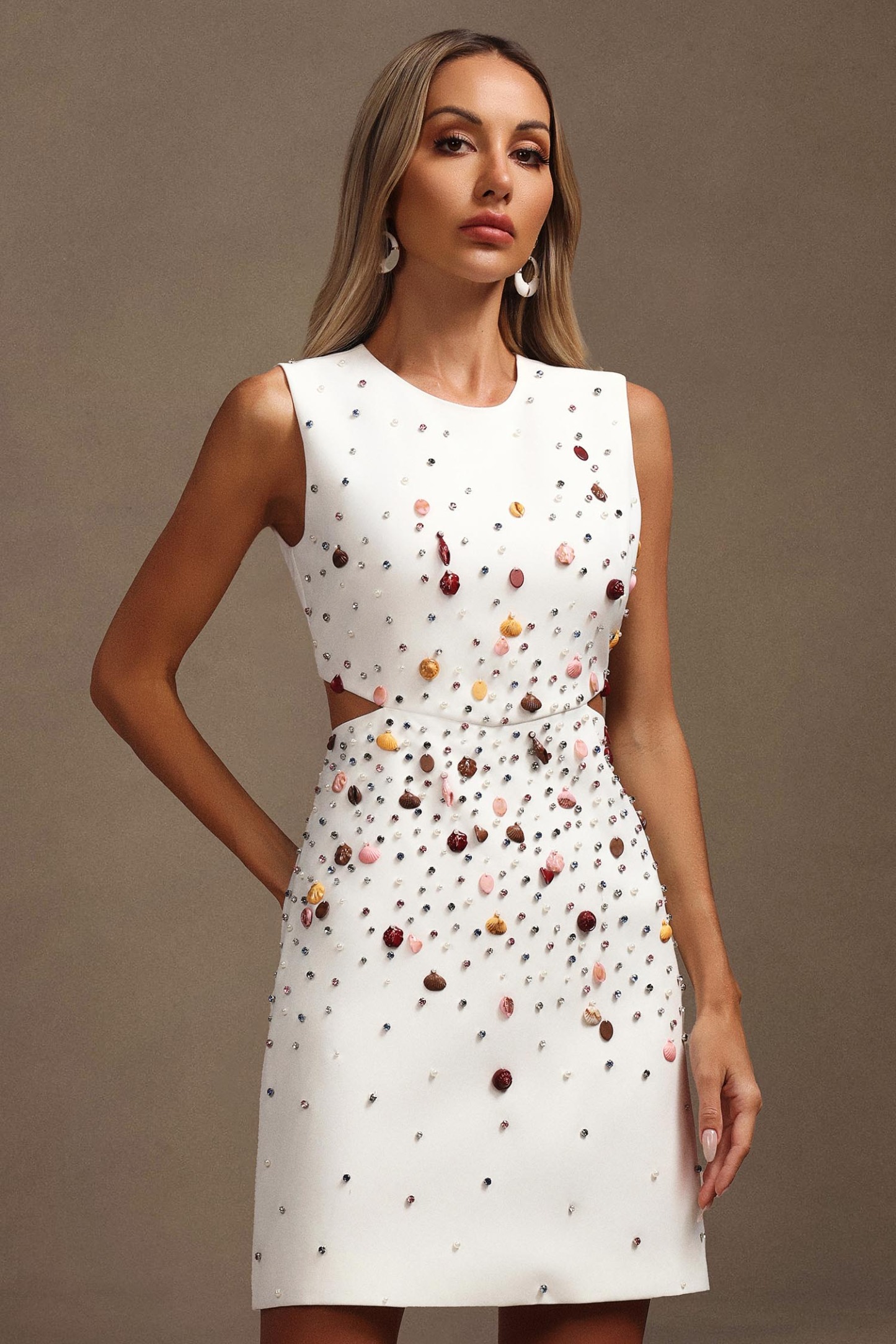 Nanon Sleeveless Hollow Out Diamond Conch Mini Dress