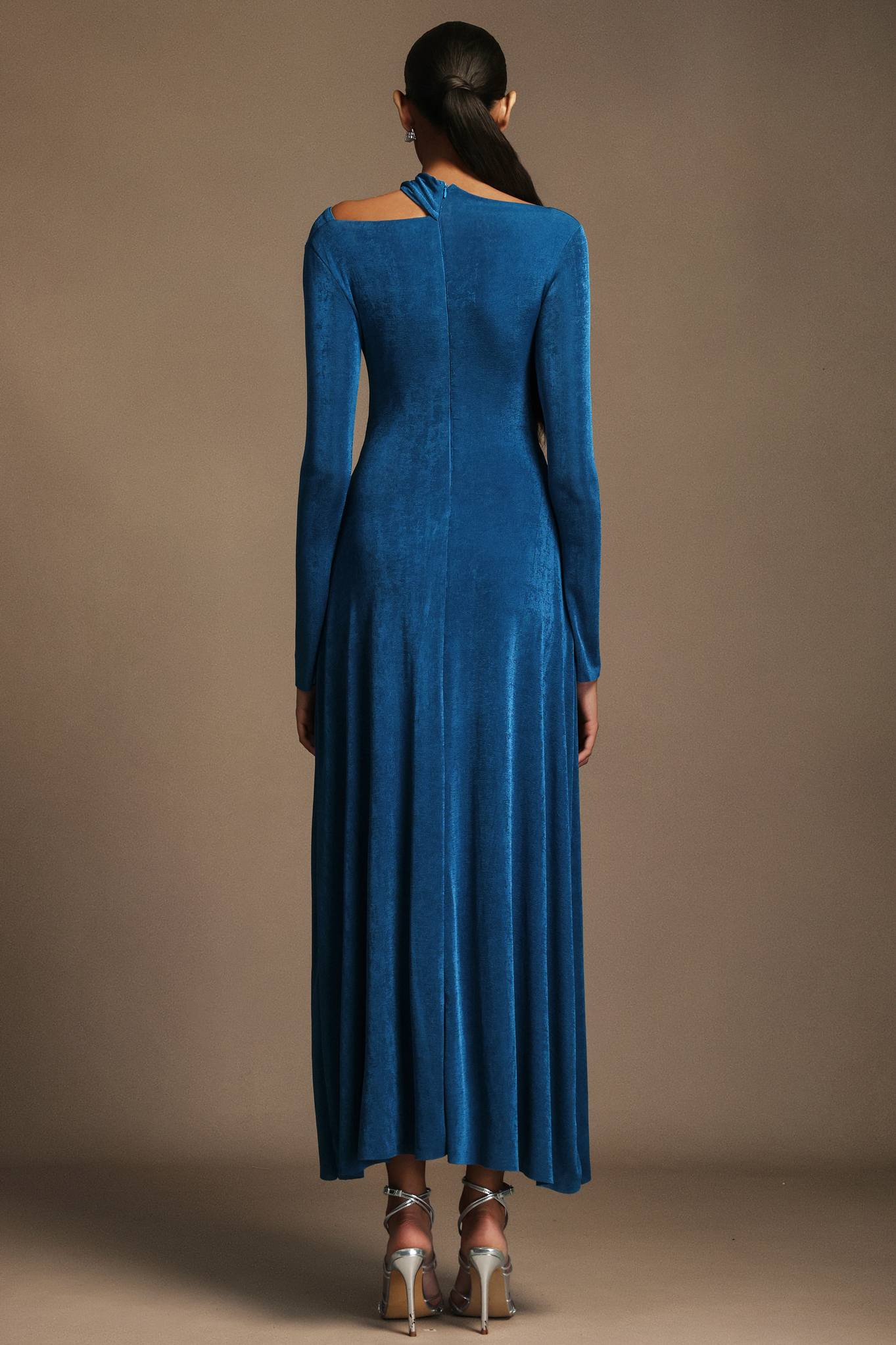 Lunia Long Sleeves Folds Maxi Dress
