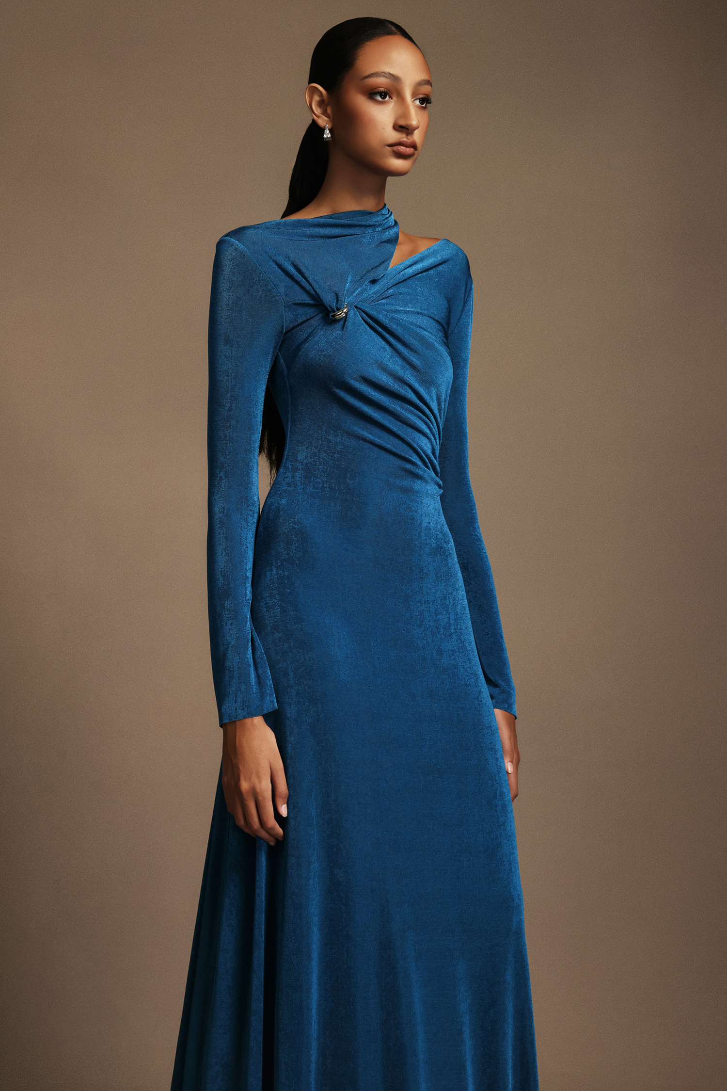 Lunia Long Sleeves Folds Maxi Dress