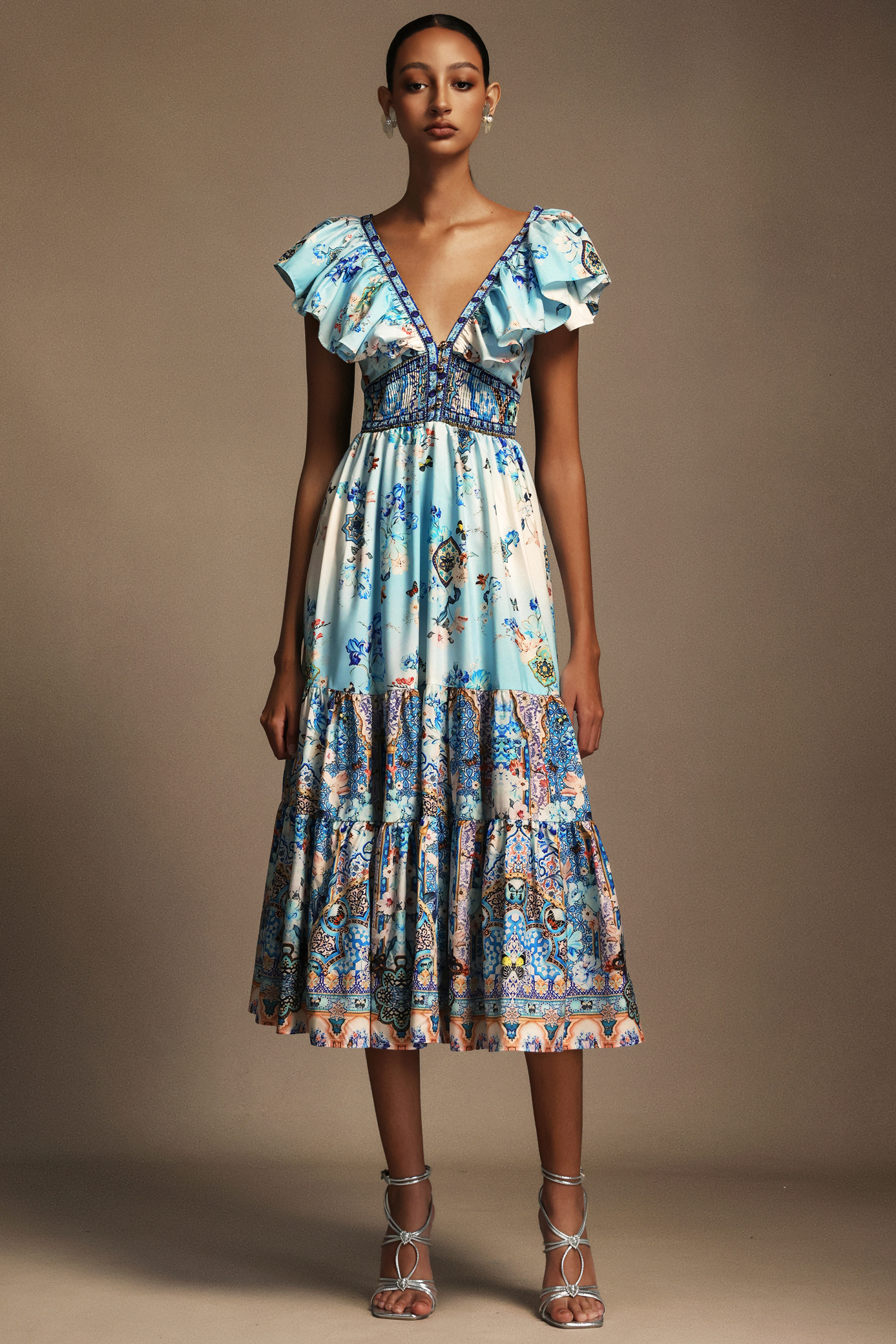 Quinny Sleeveless V-Neck Backless Printed Midi Dress